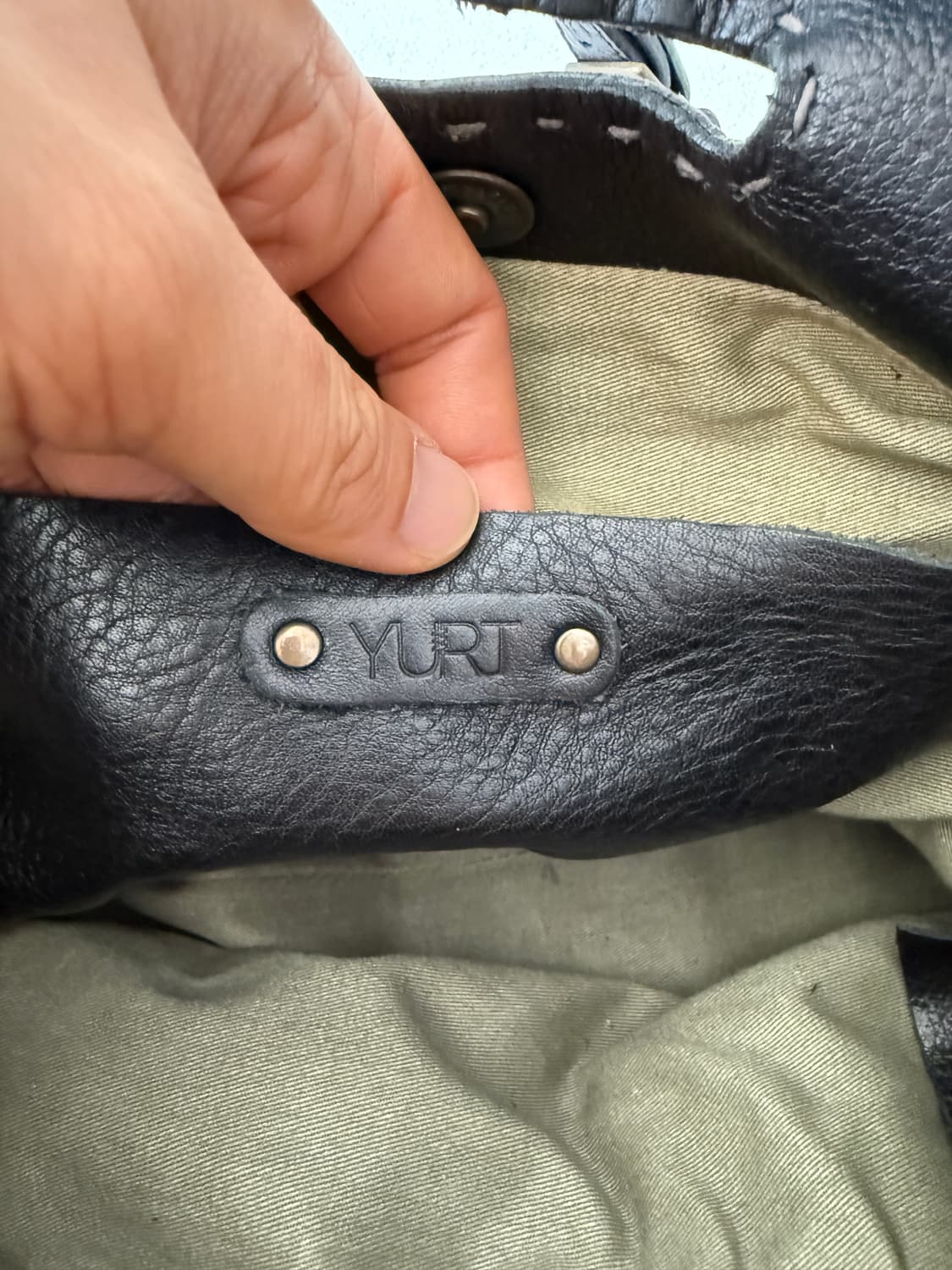 유르트(YURT) 레더 토트 크로스백 상품이미지9