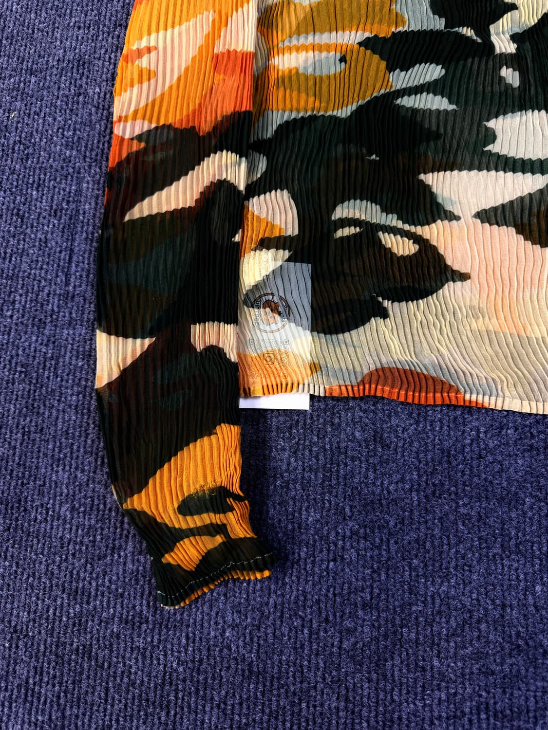 이세이미야케 플리츠 롱슬리브 상품이미지3