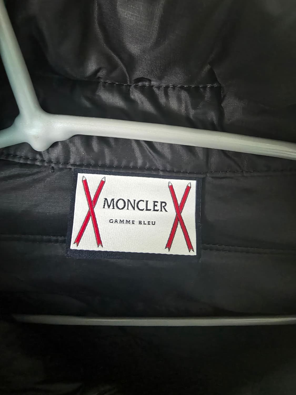 몽클레어 감마블루 경량패딩 상품이미지2