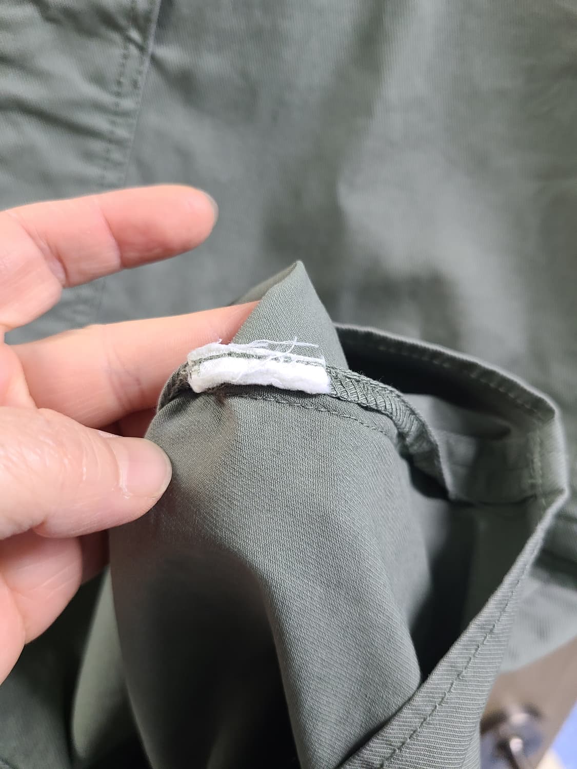 띠어리 면스판 언밸런스 스커트 카키 2 상품이미지8