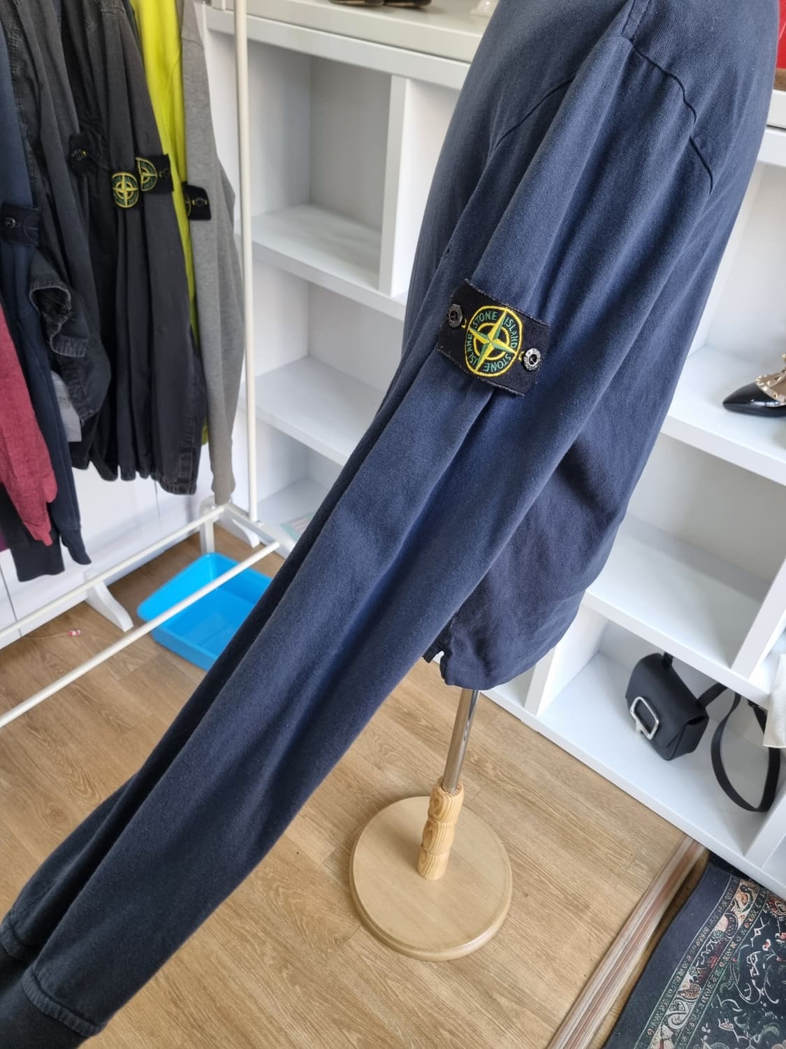 스톤아일랜드 롱슬리브 맨투맨 상품이미지2