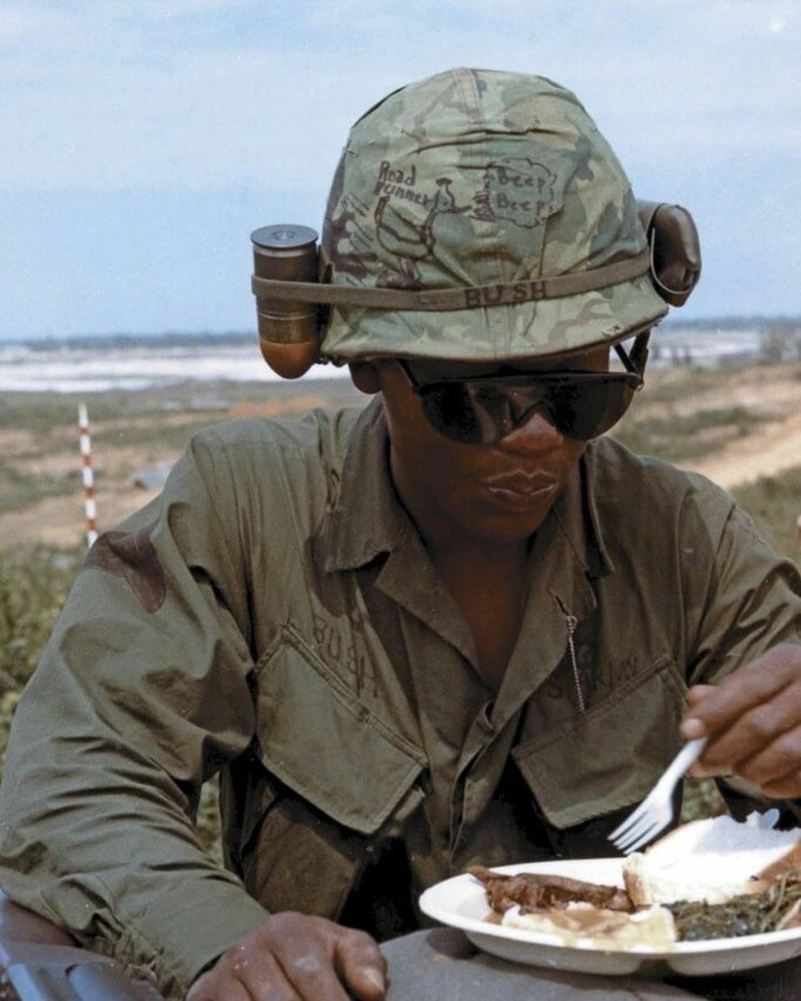 DEADSTOCK Vietnam War US Army Sunglasses 상품이미지5