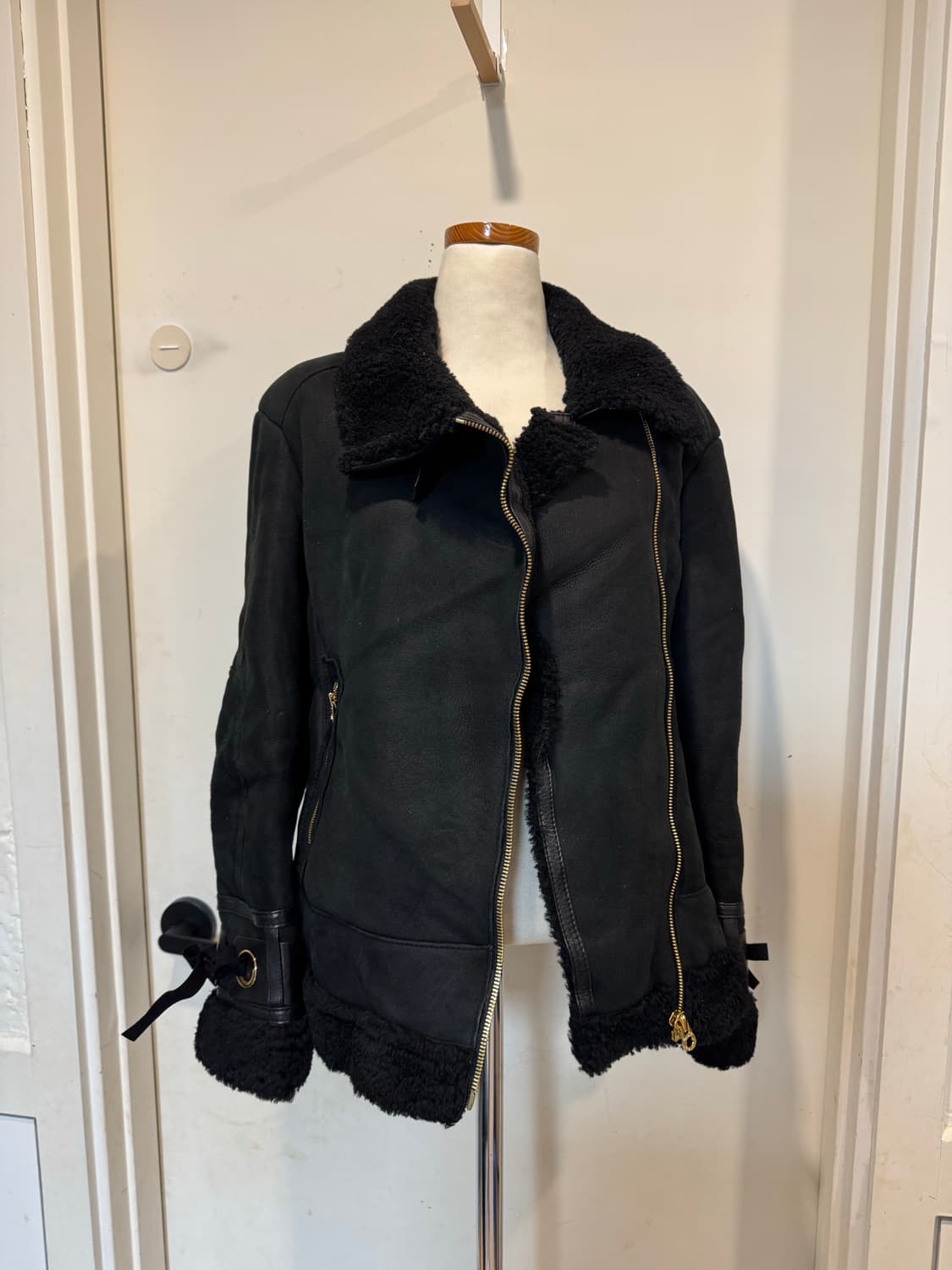 한섬 버드바이쥬시꾸뛰르 양 무스탕 상품이미지10