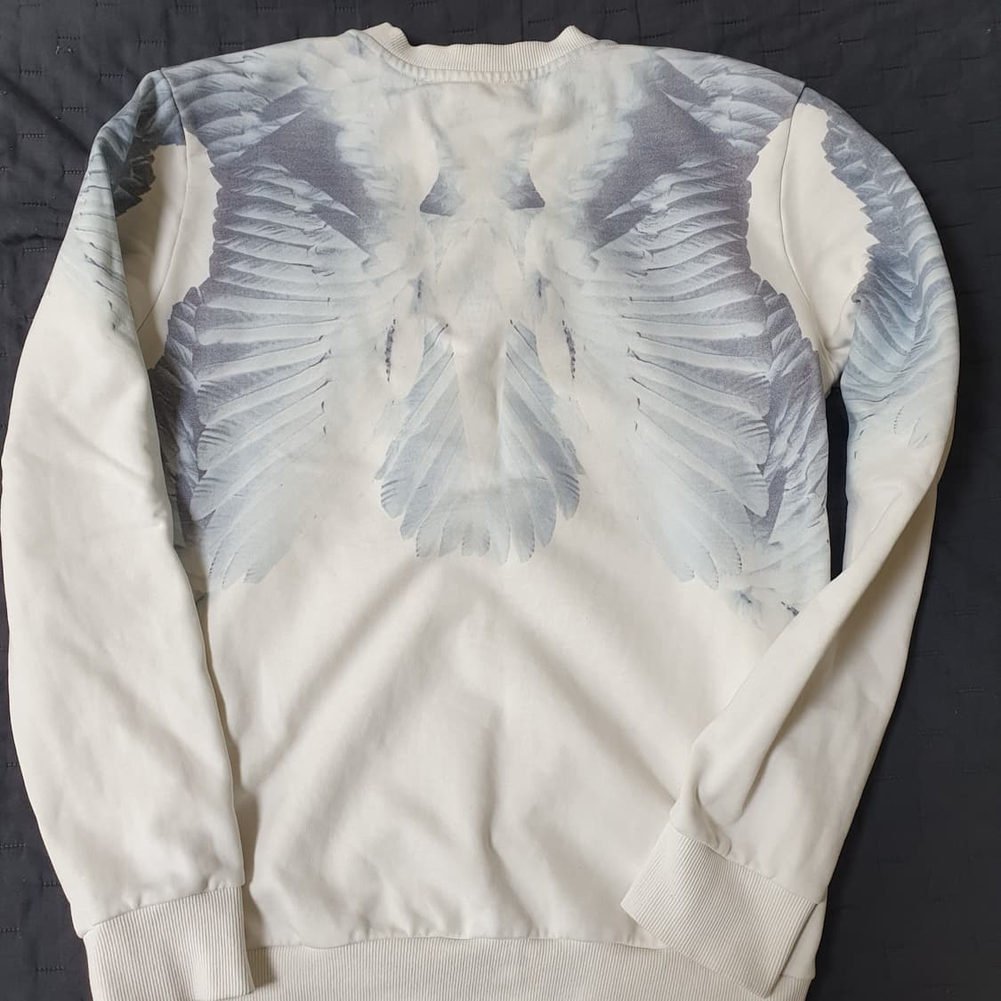 지방시의 윙 프린트 맨투맨 상품이미지2