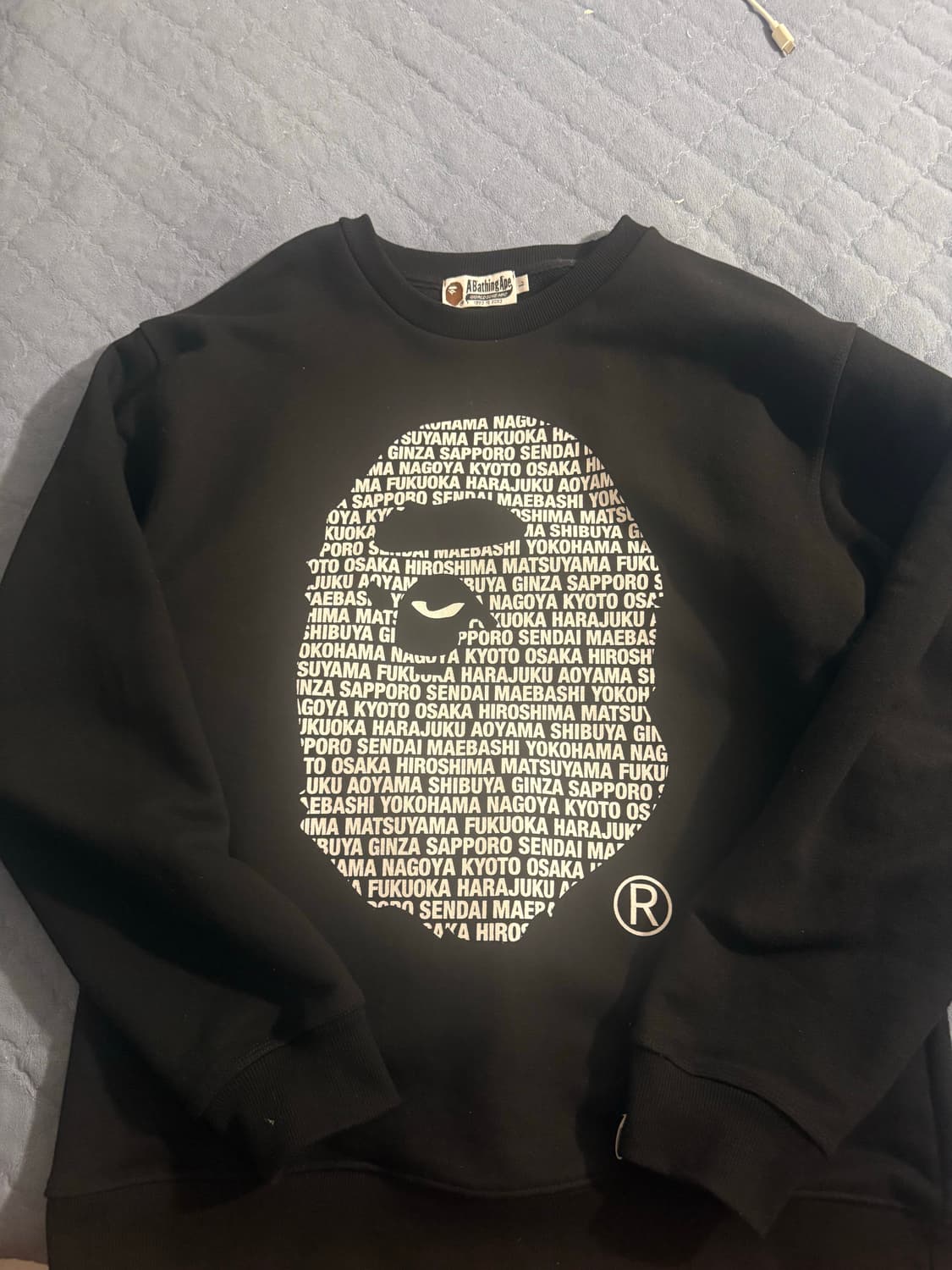 베이프 블랙 맨투맨  상품이미지1