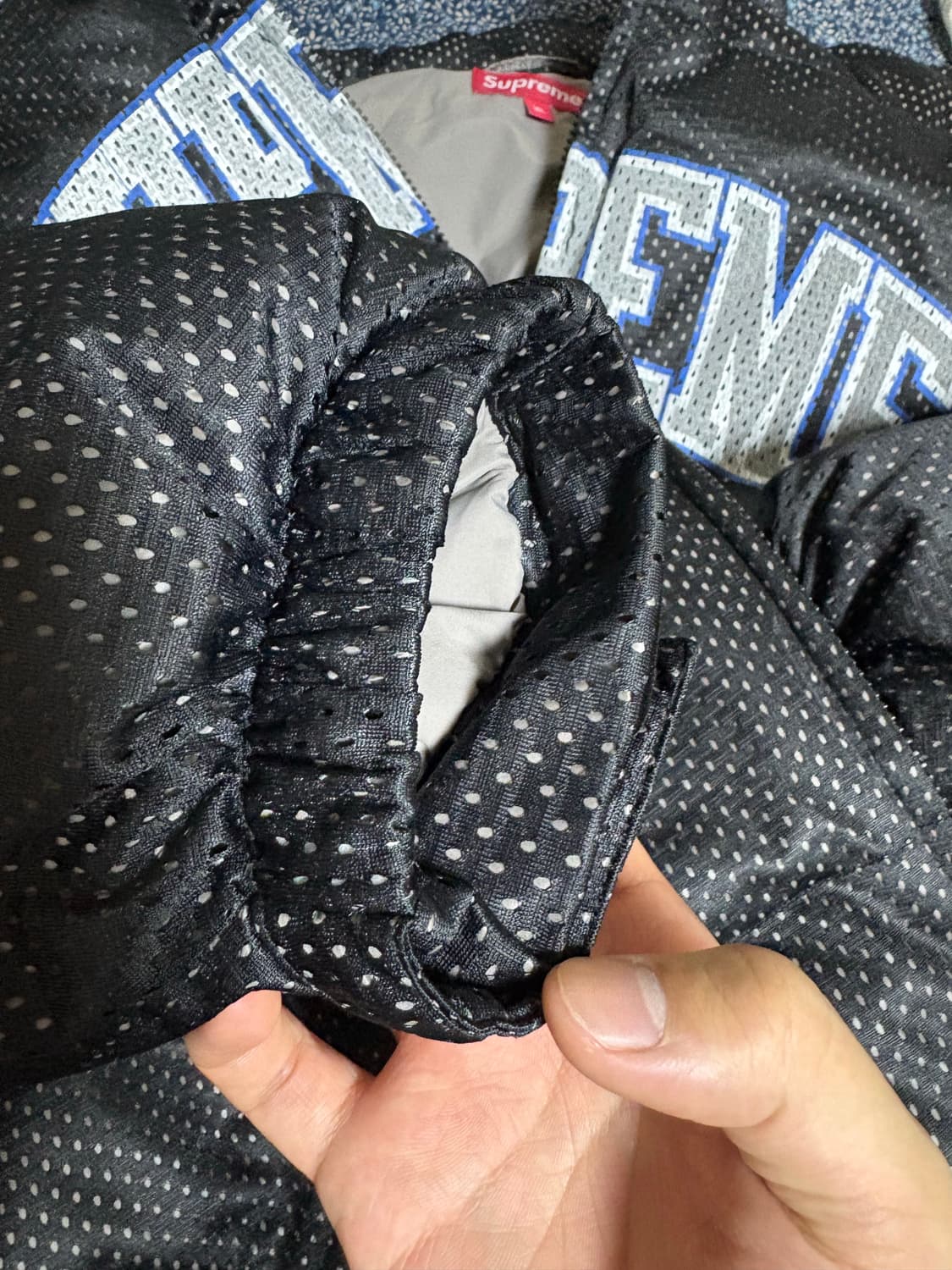 [패딩] 슈프림 메쉬 저지 퍼퍼 자켓 블랙 23SS xl 상품이미지7