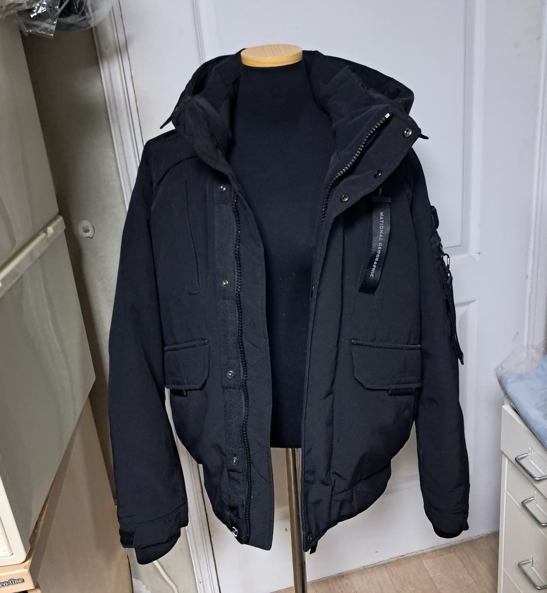 내셔널지오그래픽 블랙 덕다운 패딩 M(21년제품) 상품이미지1