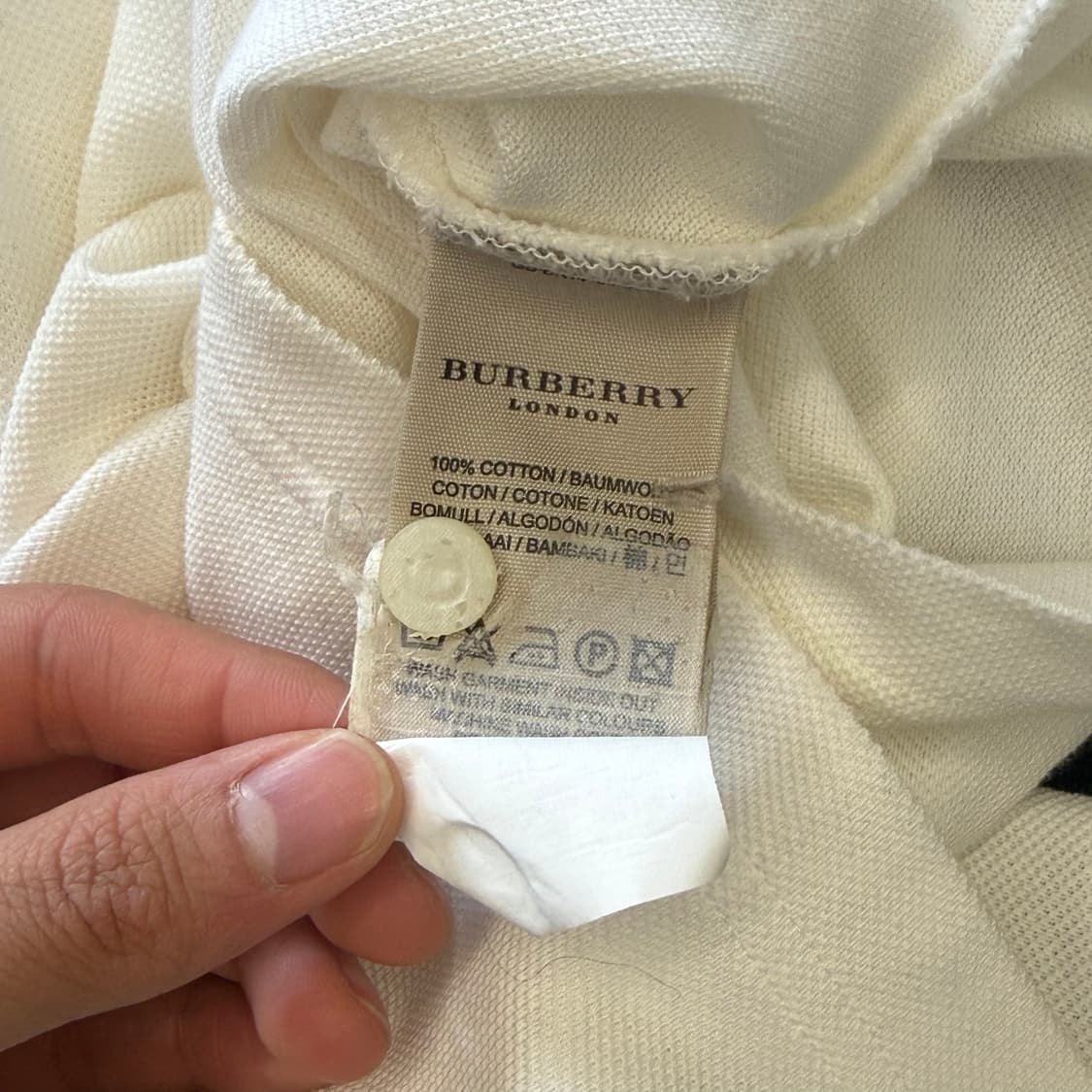 Burberry 노바체크 카라 화이트 반팔 티셔츠 상품이미지4