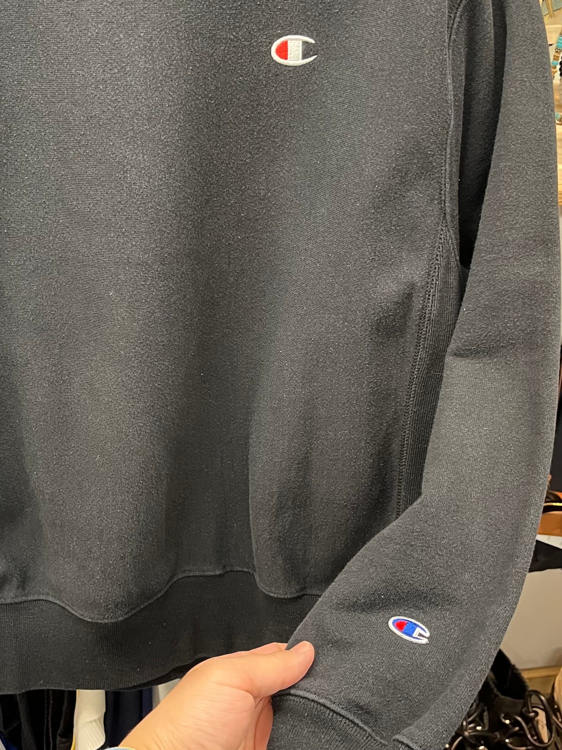 [100] 챔피온 리버스위브 블루택 맨투맨 블랙 M  상품이미지4