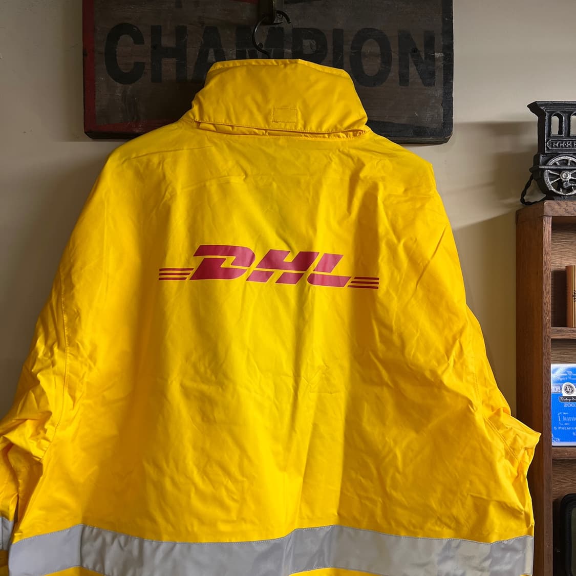 DHL Windbreaker Medium Size (100~105) 상품이미지5