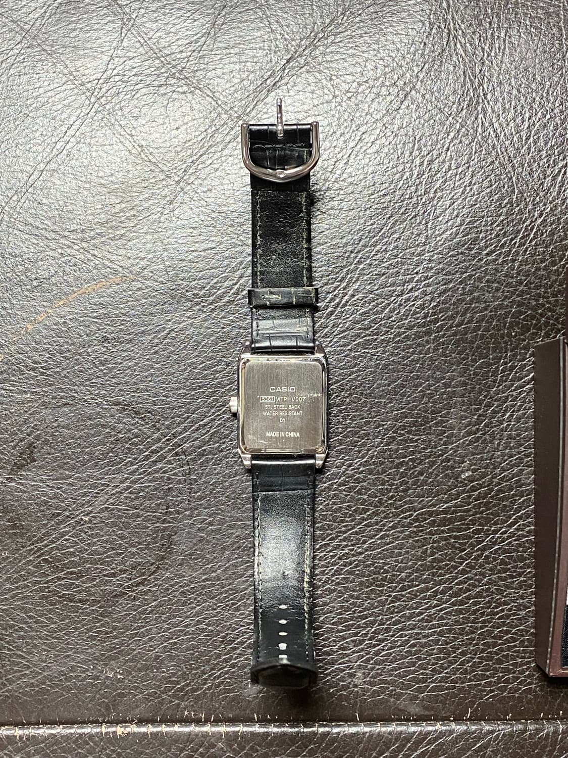 카시오 MTP-V007 흰판 사각시계 상품이미지4