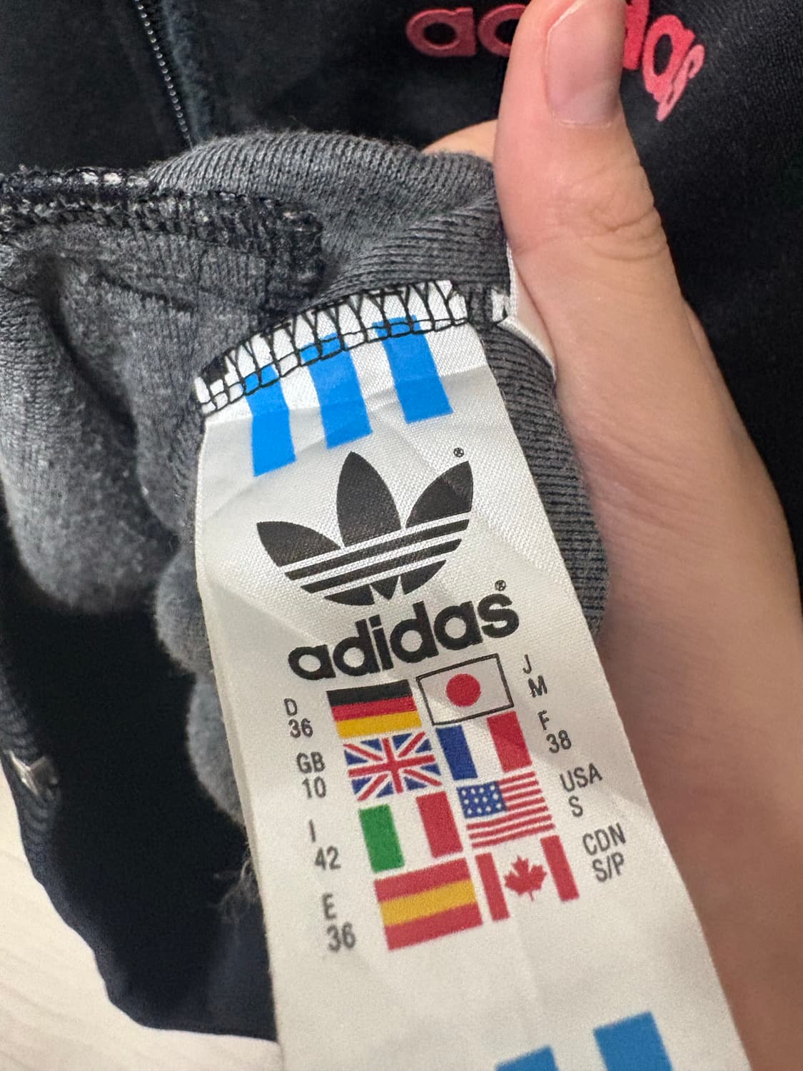 아디다스 검빨 후드집업 상품이미지3