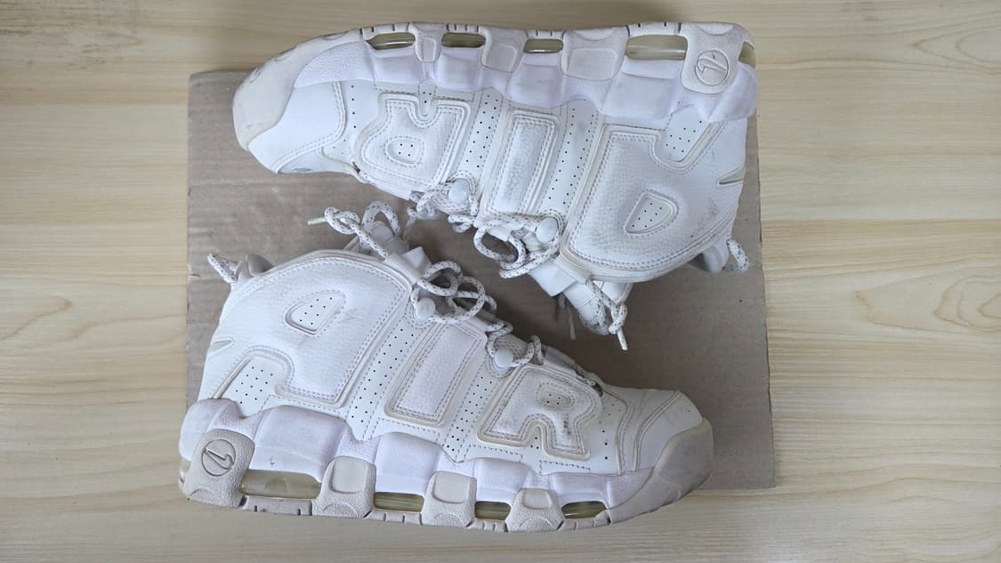 나이키 에어 모어 업템포 트리플 화이트 상품이미지3