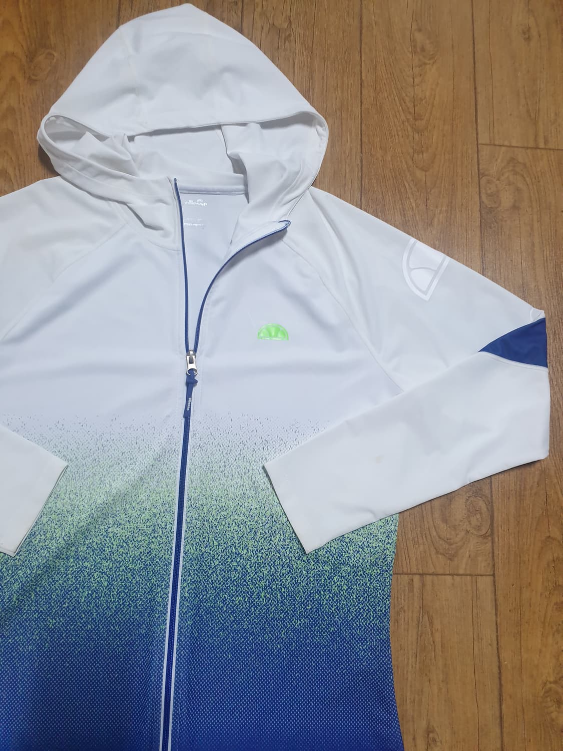 1145 엘레쎄 운동복 후드집업 95 사이즈입니다 상품이미지3