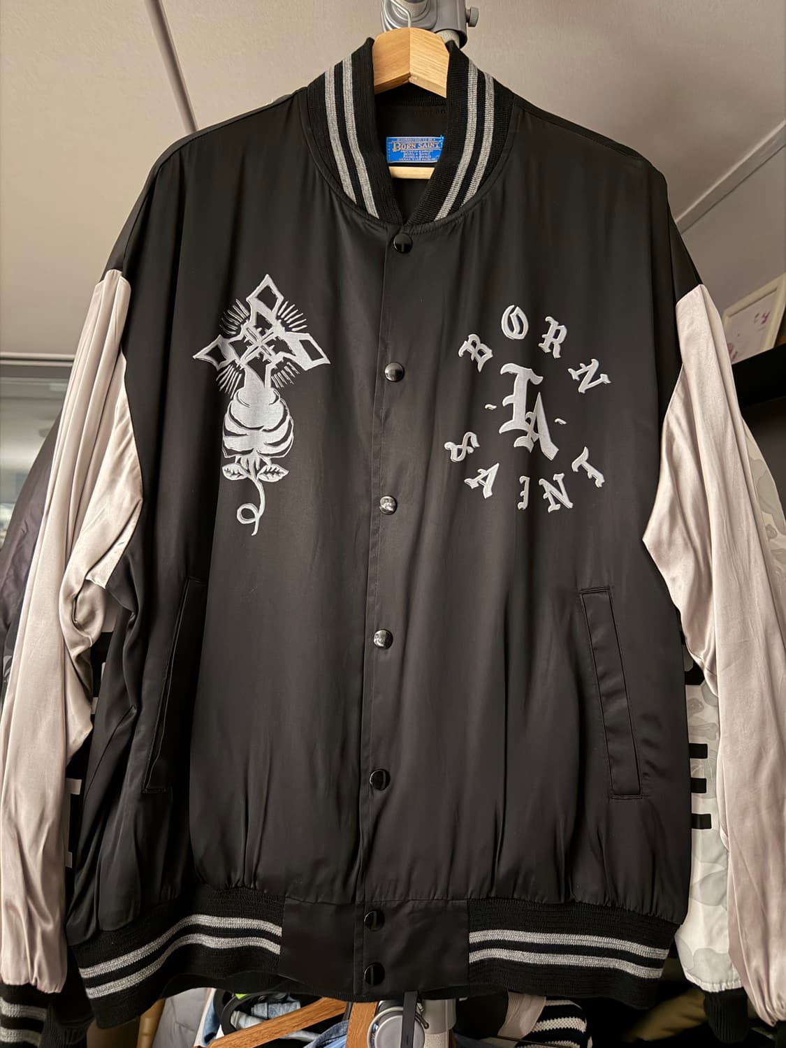 세인트 미카엘 본 앤 레이즈드 스타쟝 상품이미지1