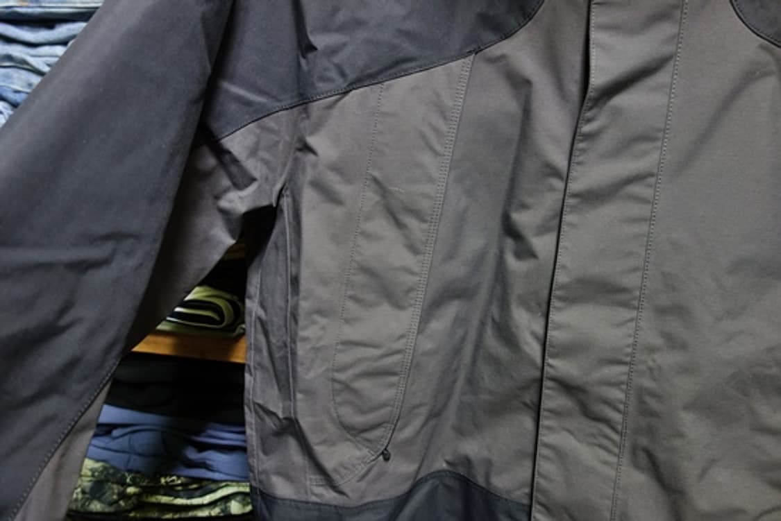 Goldwin 골드윈 퍼텍스 언리미티드 2L 자켓 차콜 3 (100) 상품이미지5