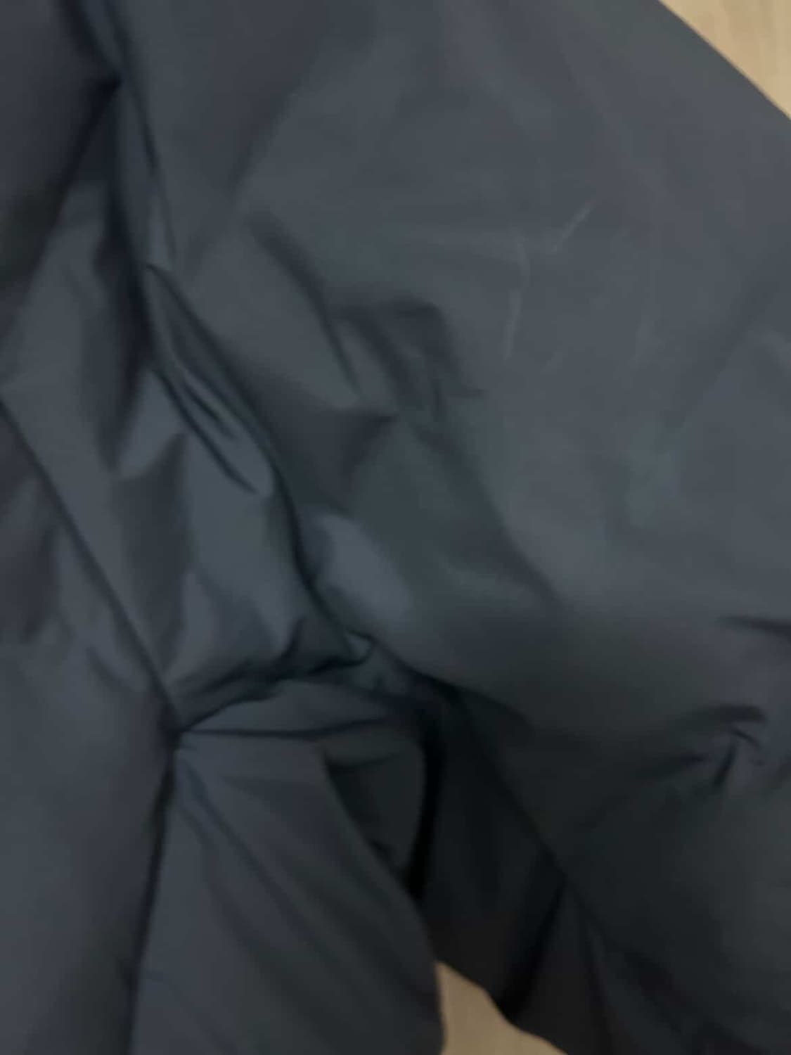 유니클로 퍼프테크 경량 패딩 남색 XL 상품이미지3