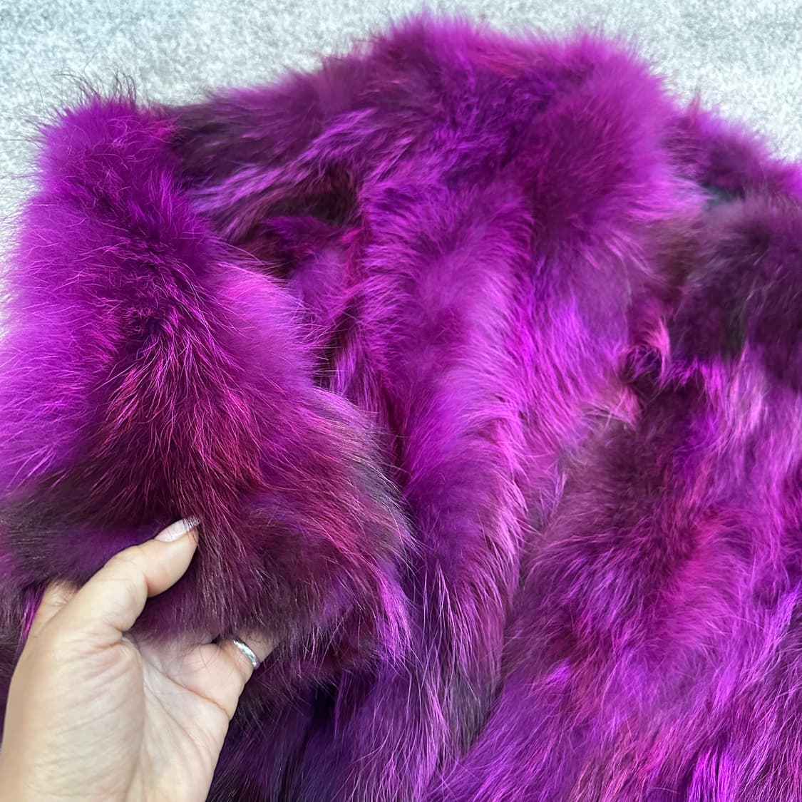 진도 끌레베 마젠타 라쿤 숏 퍼자켓M-L 상품이미지7