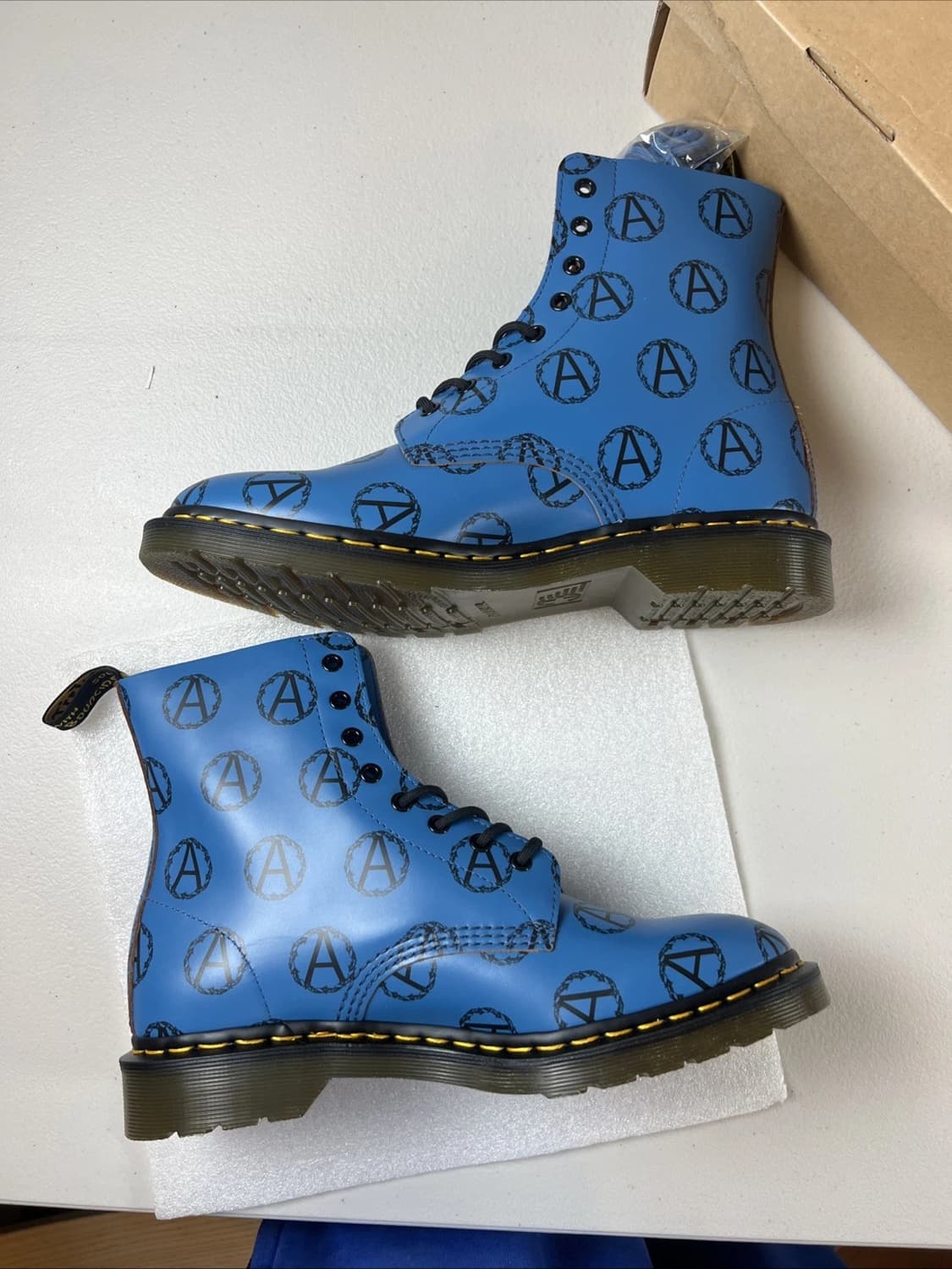 슈프림 x 언더커버 x 닥터마틴 8홀 아나키 블루 부츠 280 상품이미지3