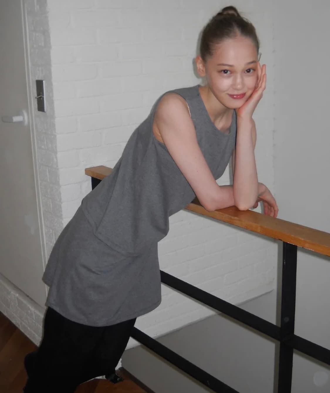 페스토 레이어드 미디 드레스 다크 문 상품이미지1