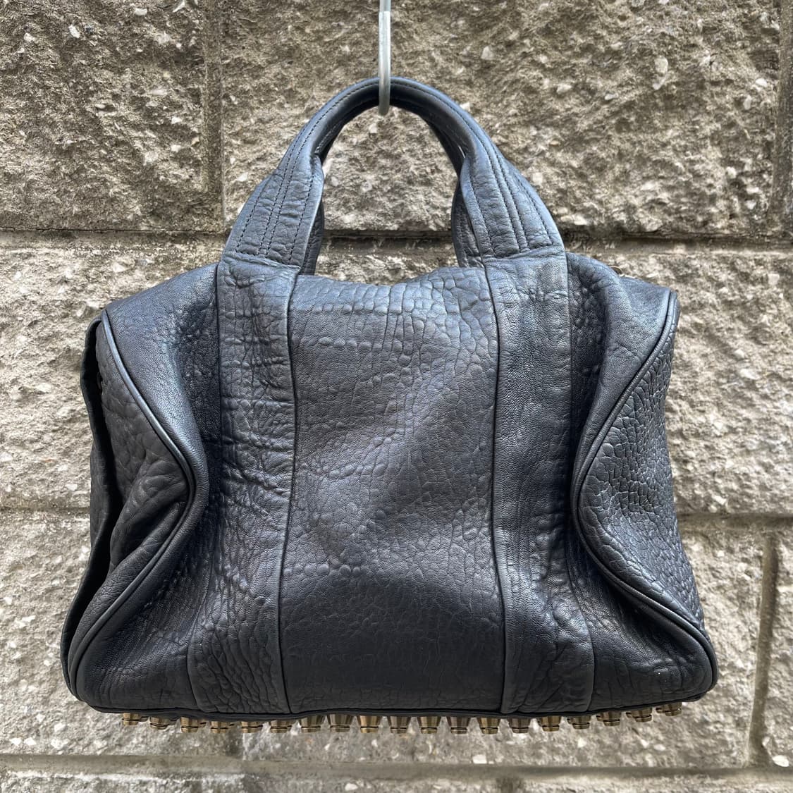 [OS] Alexander Wang 블랙 가죽 토트백 상품이미지2