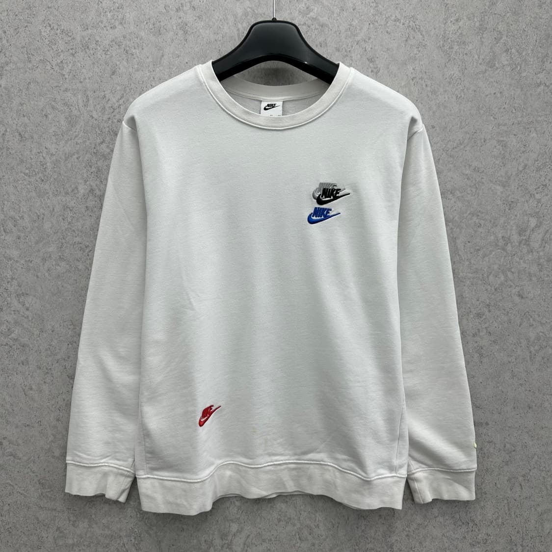 105 나이키 남자 멀티로고 맨투맨 상품이미지1