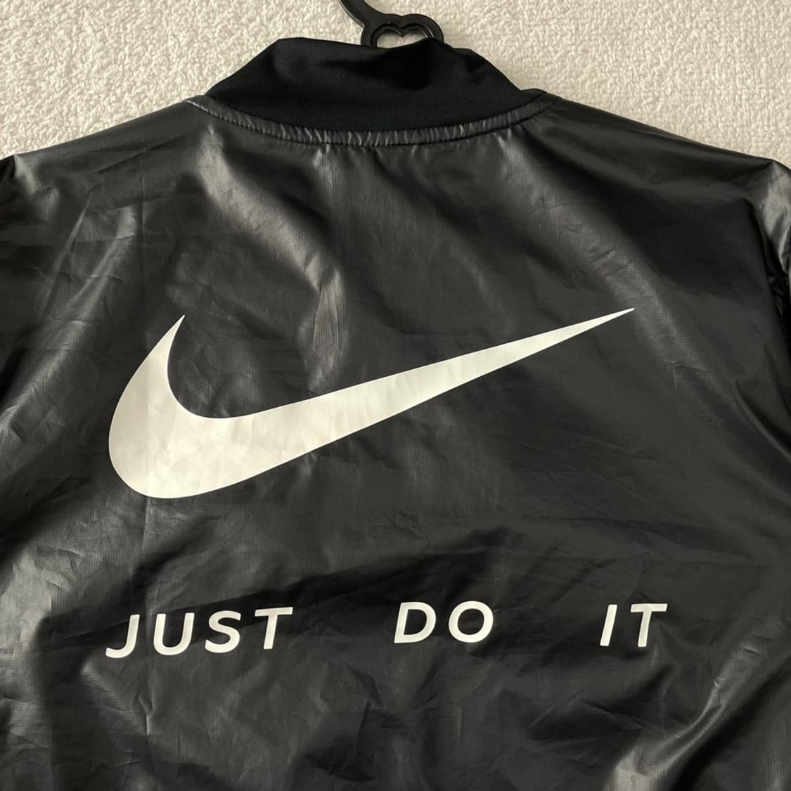 L 나이키 여성 러닝 경량 바람막이 자켓 상품이미지9