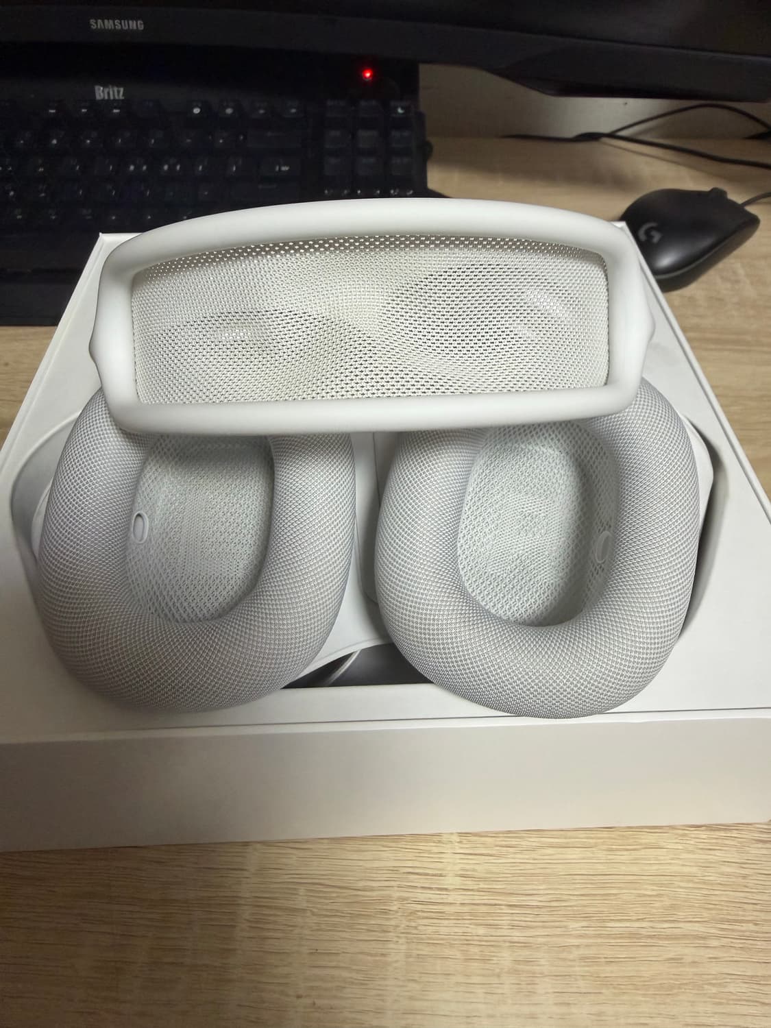 애플 에어팟 맥스 실버 상품이미지6