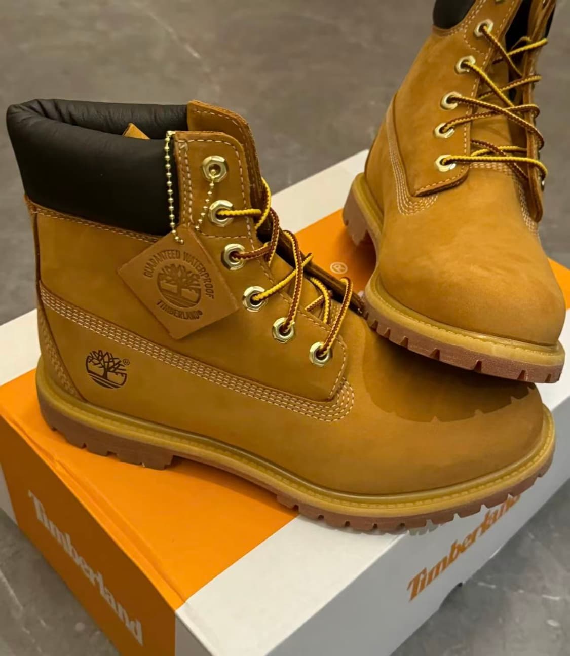 팀버랜드 프리미엄 6인치 워터프루프 부츠 위트 누벅 265mm 상품이미지1