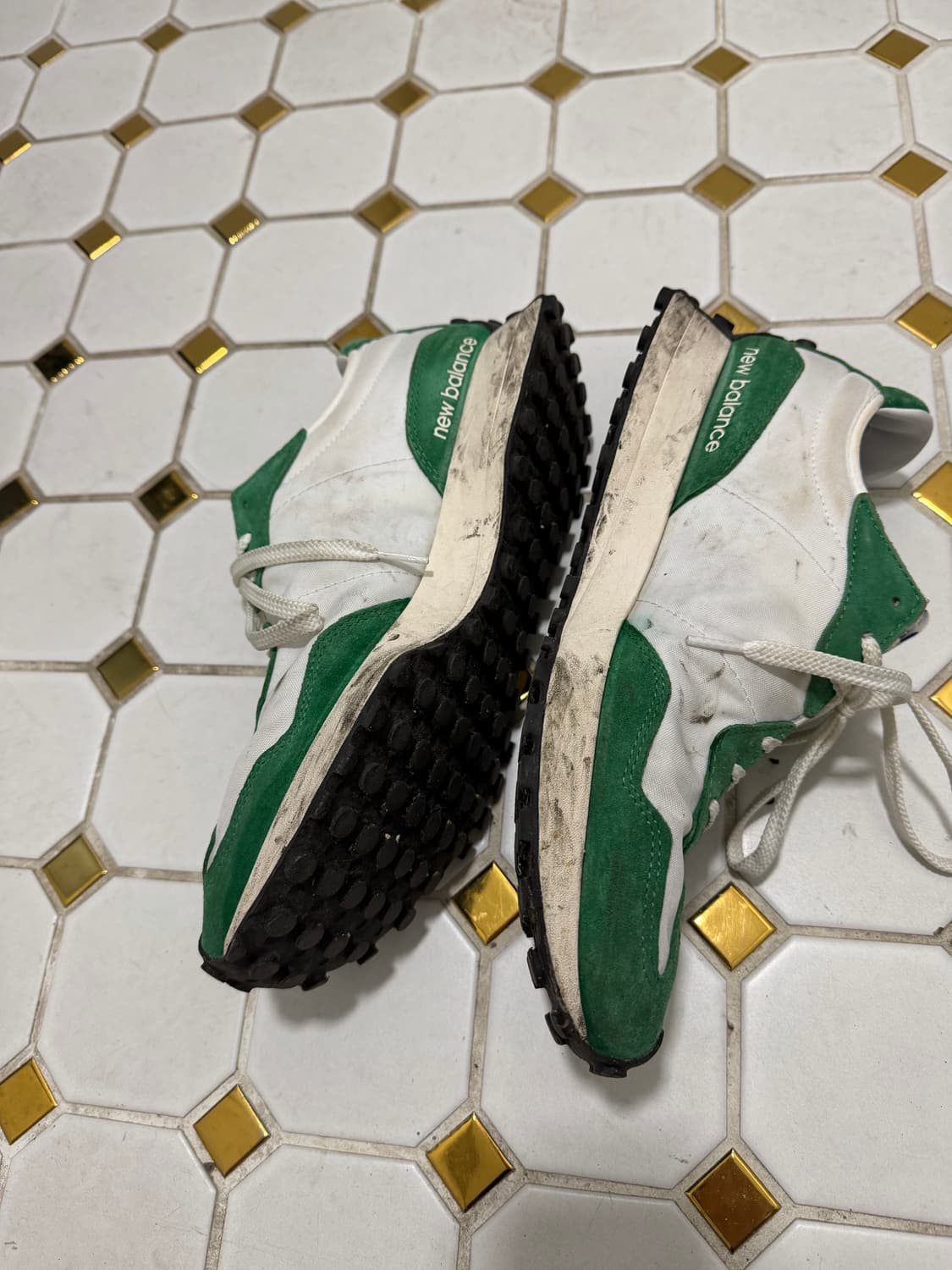 뉴발란스 327 상품이미지2