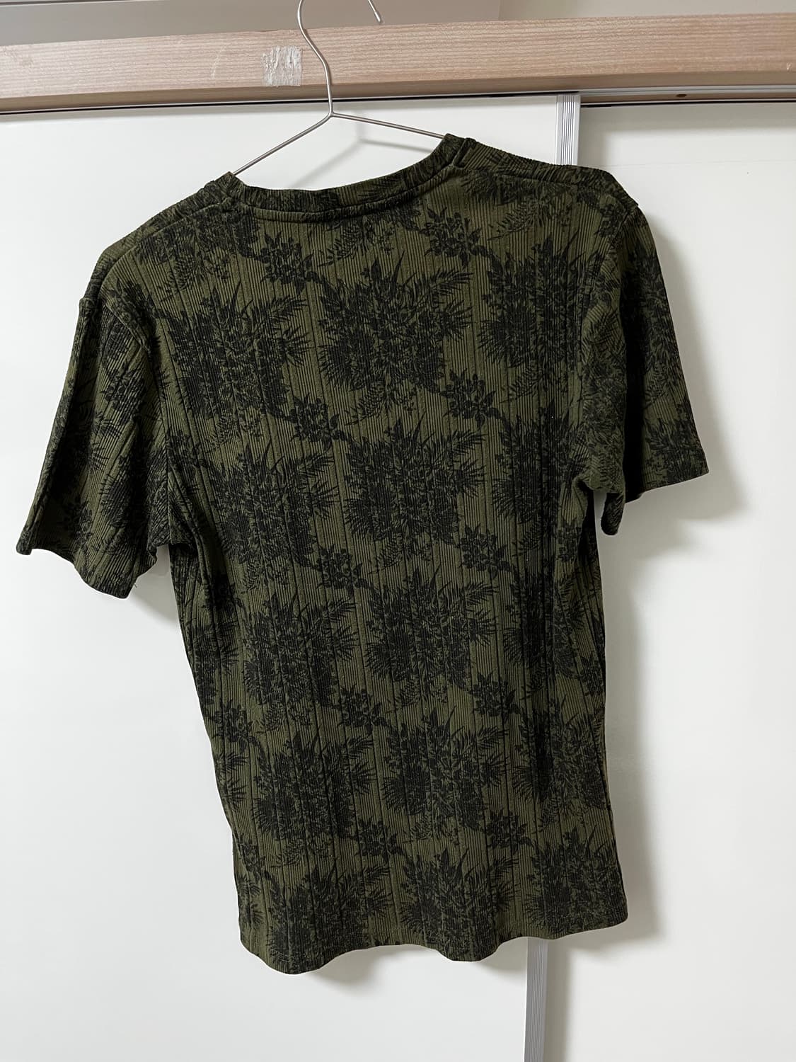 semantic design v-neck tshirts 상품이미지2