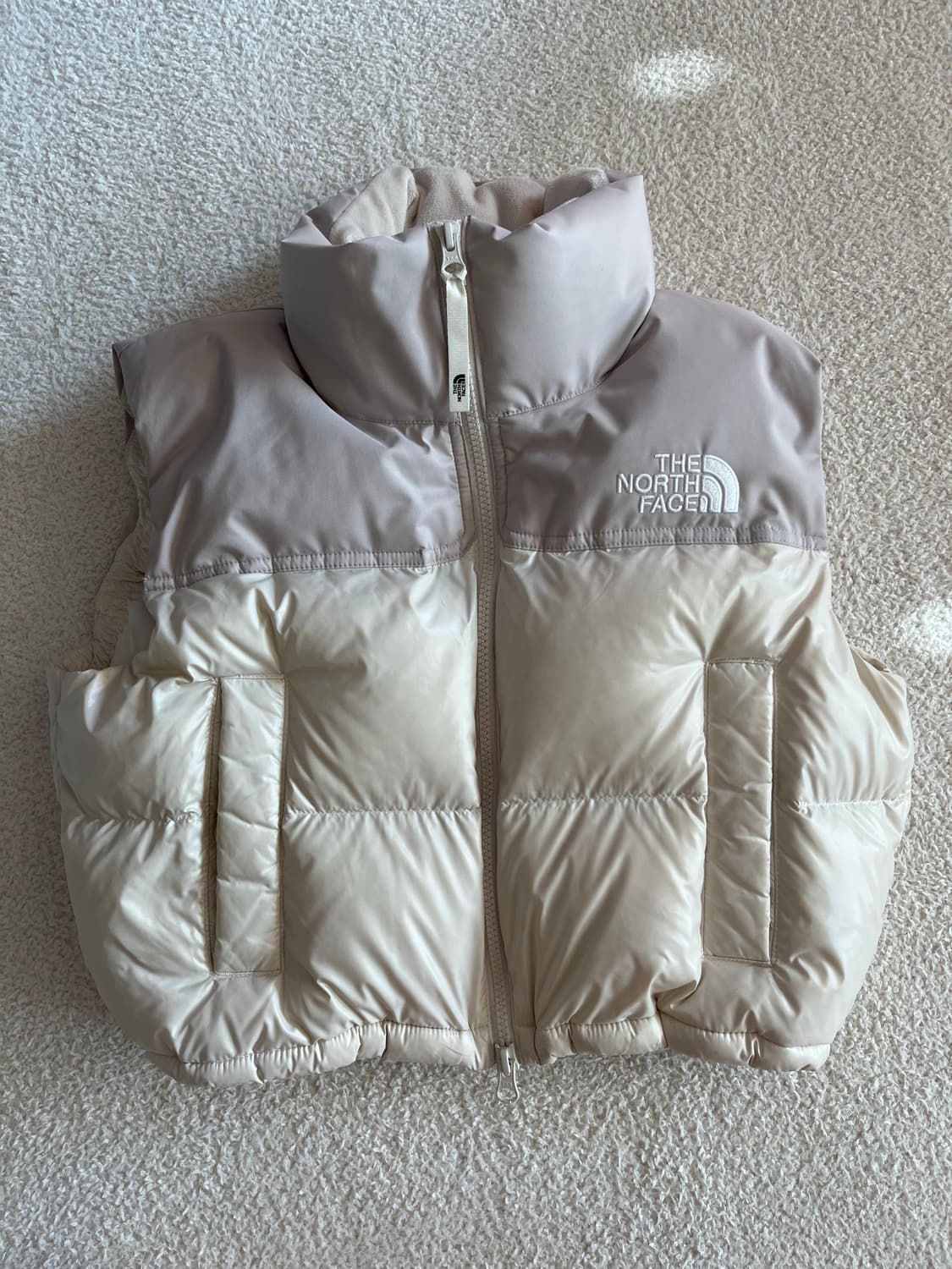 노스페이스 눕시 여성 다운 베스트 크림 S 상품이미지2