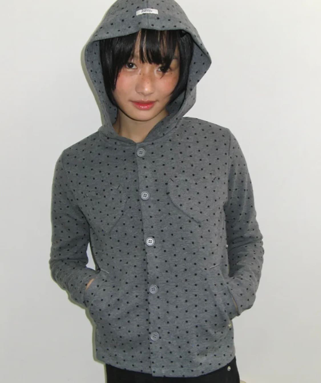 론론 HEART POCKET DOT HOODED CARDIGAN GREY 상품이미지1