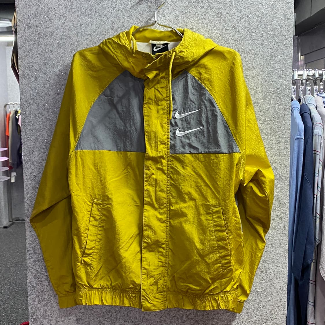 나이키 더블스우시 옐로우 우븐 후드 자켓 바람막이 B3974 상품이미지2