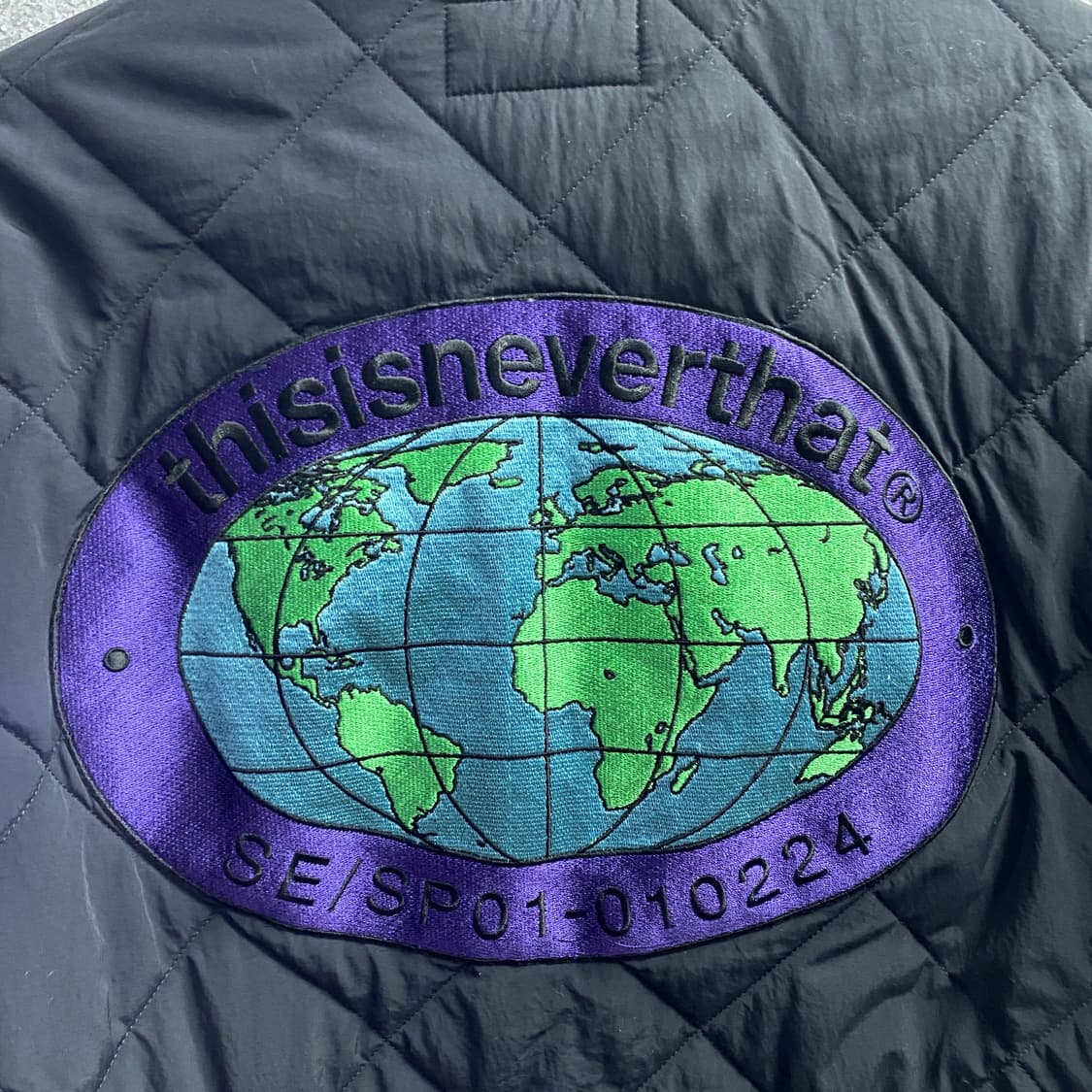 디스이즈네버댓 블랙 글로브 퀄티드 자켓 B3906 상품이미지5