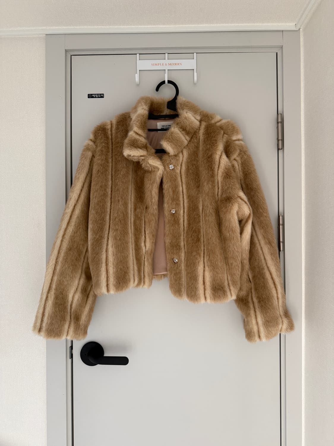 크롭 퍼자켓 상품이미지1