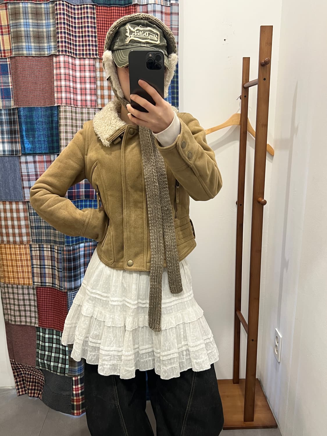 베이지 숏 에코 무스탕 상품이미지5