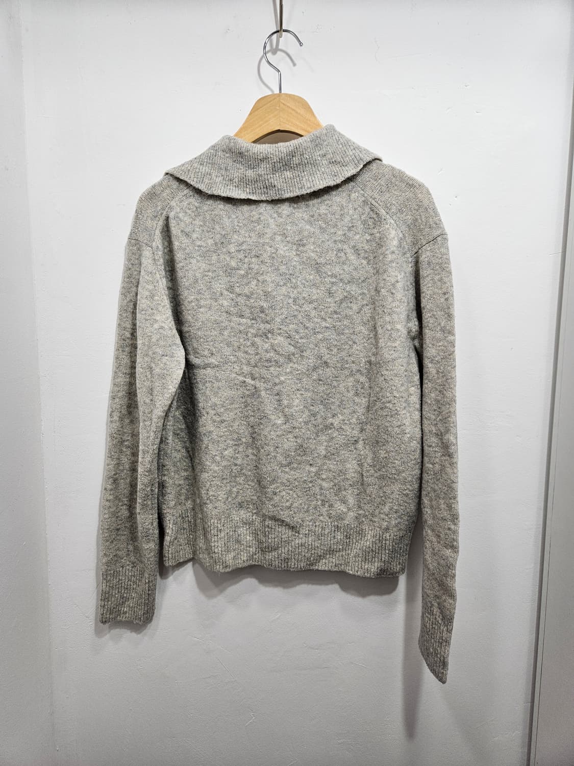 탑텐(TOP10) 카라 브이넥 울혼방 니트 상품이미지7