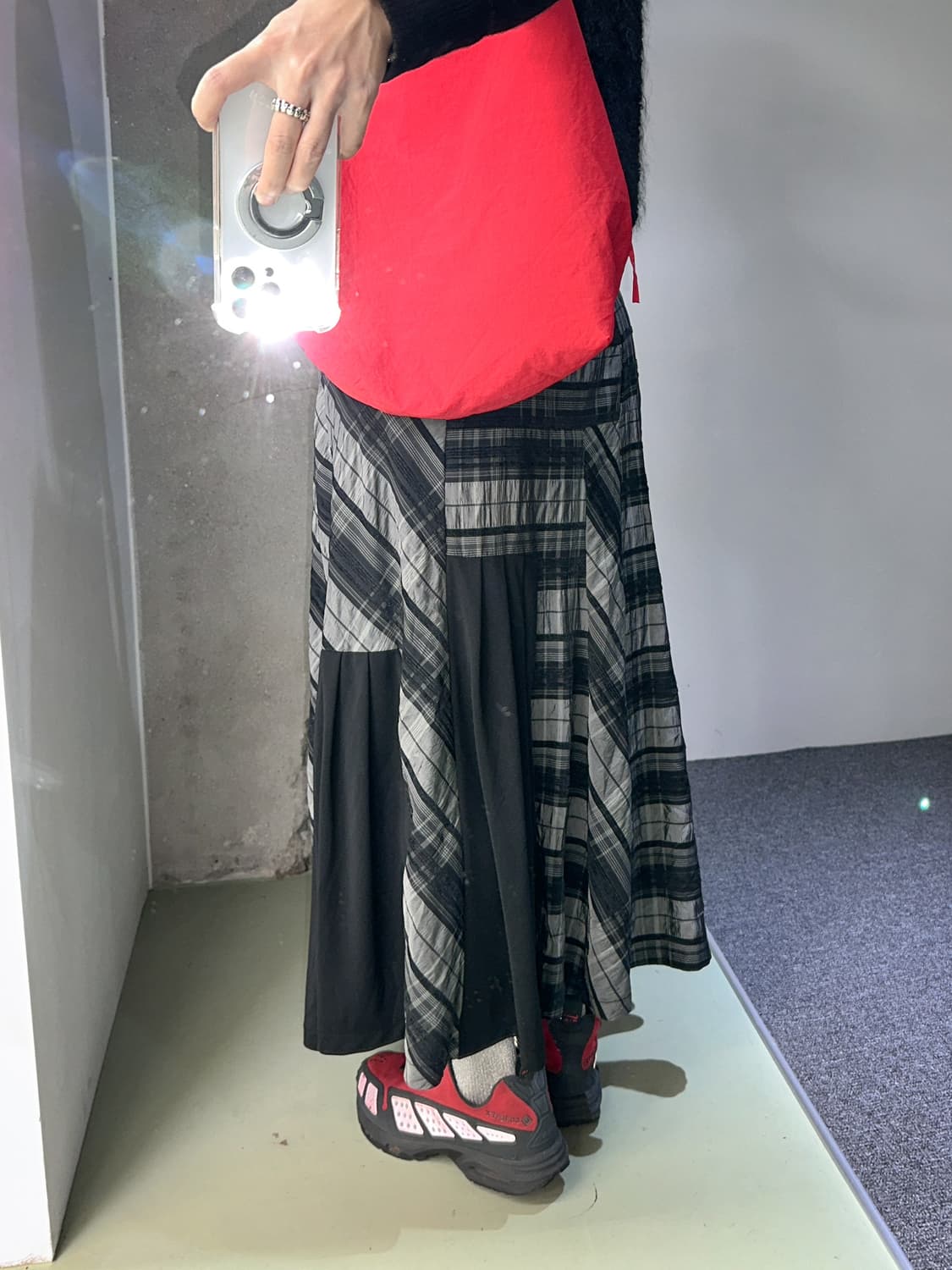 silver check pannel long skirt 상품이미지2