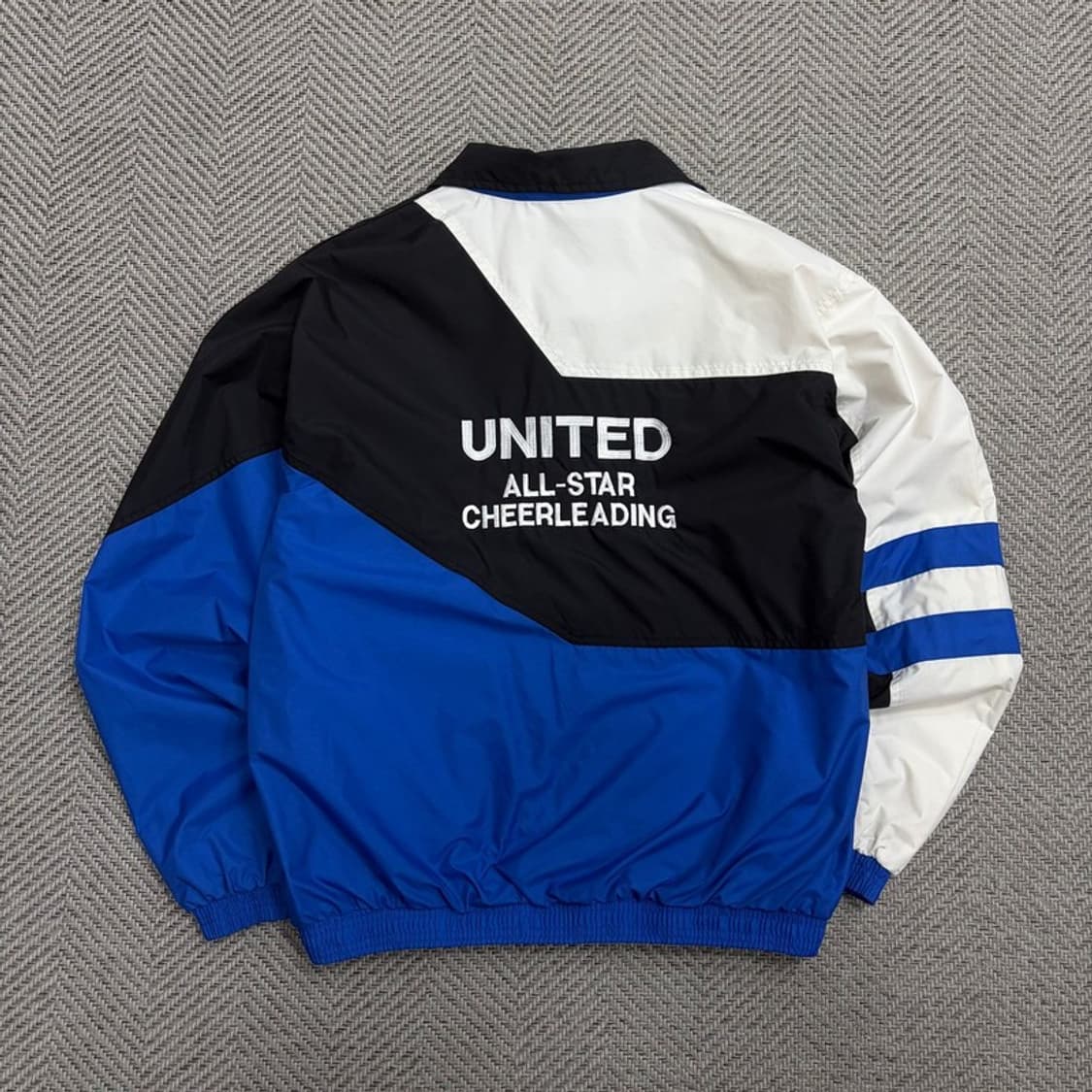 할로웨이 배색 바람막이 v1800 상품이미지2