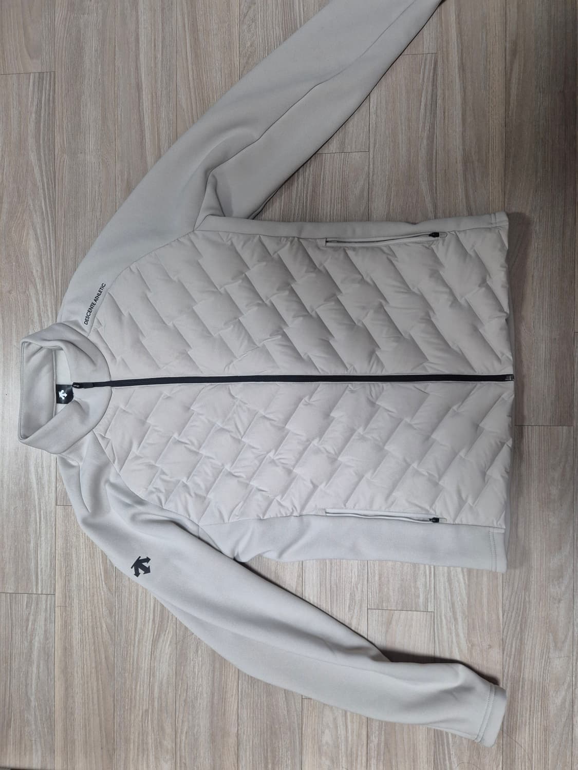 데상트(DESCENTE) 트레이닝 기모 하이브리드 자켓 상품이미지1