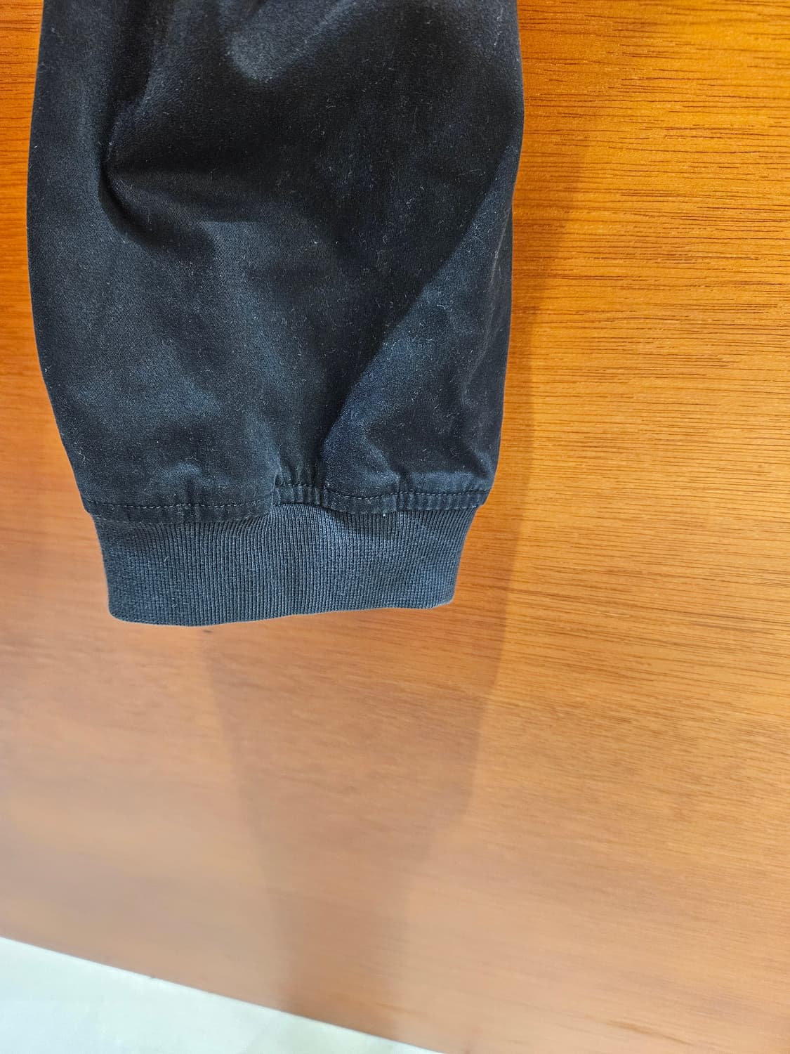 CP컴퍼니 카고팬츠 블랙 46사이즈  상품이미지5