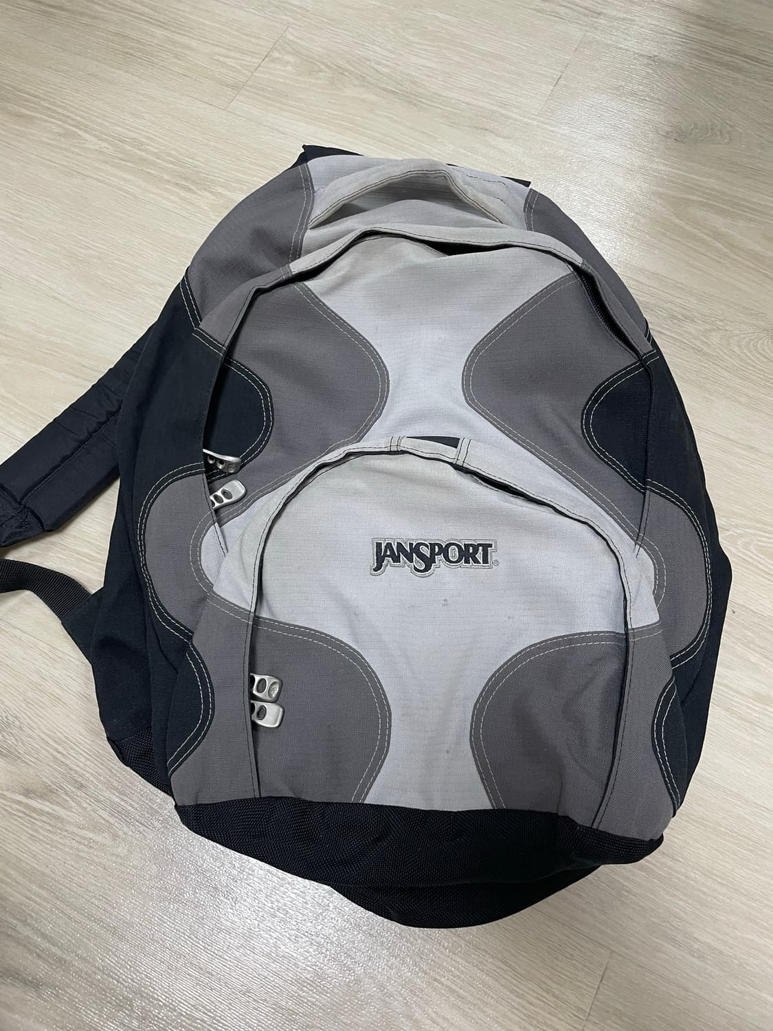 잔스포츠백팩 상품이미지1