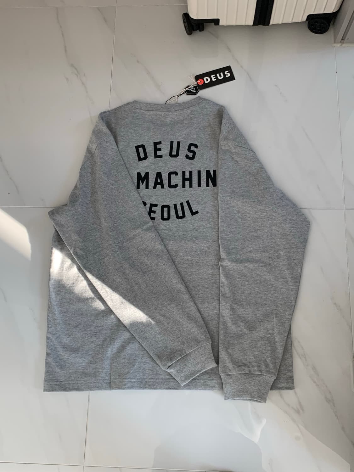 데우스 DEUS 롱슬리브 상품이미지2