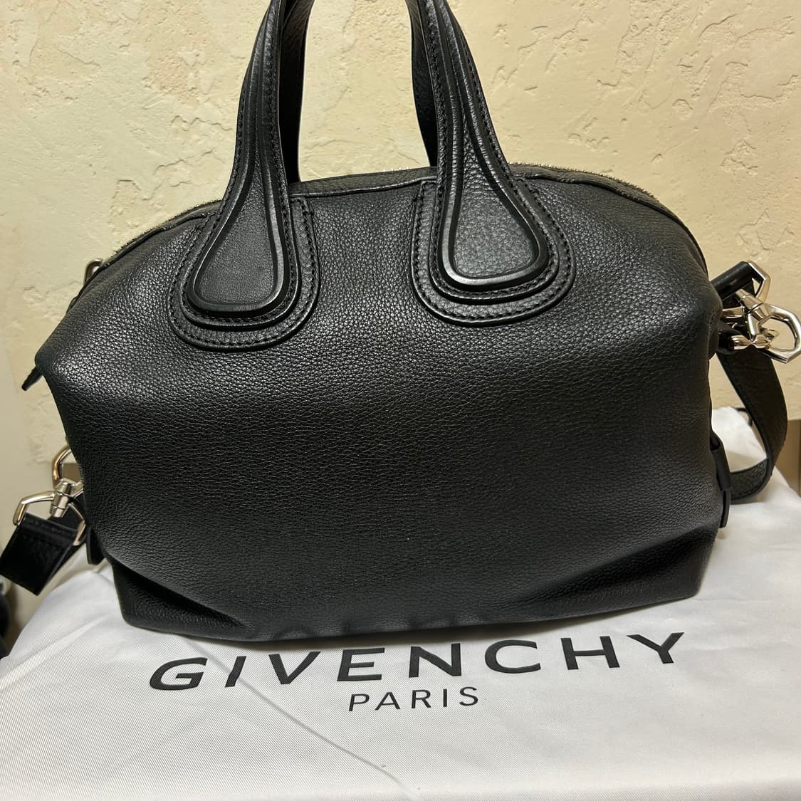 지방시 나이팅게일 스몰 토트백+스트랩 상품이미지2