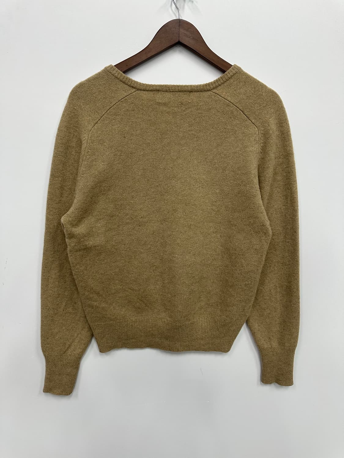 폴로 베이지 브이넥 니트  상품이미지6