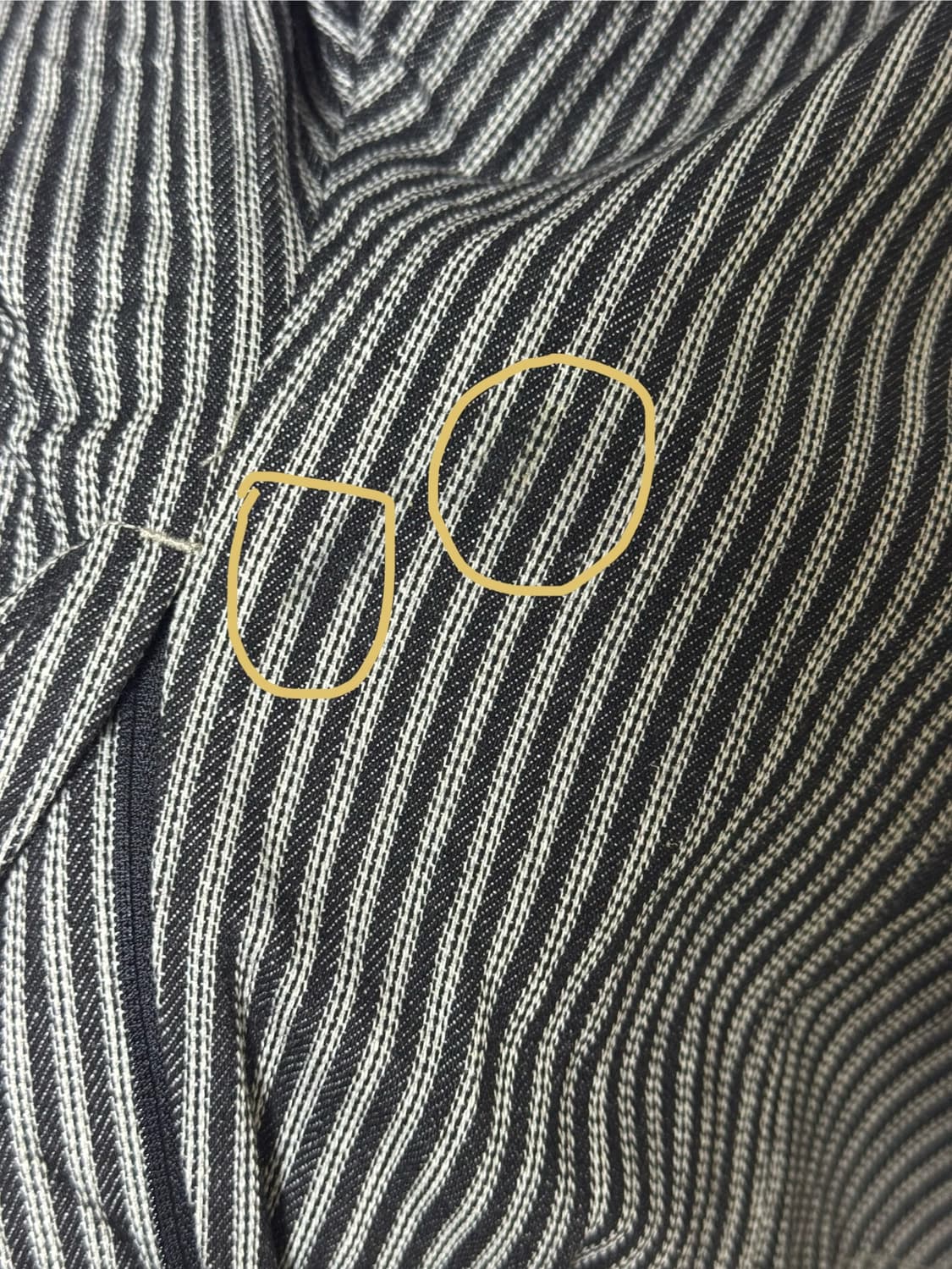 아캄 Knee Pin-tuck Stripe Denim Pants 상품이미지3