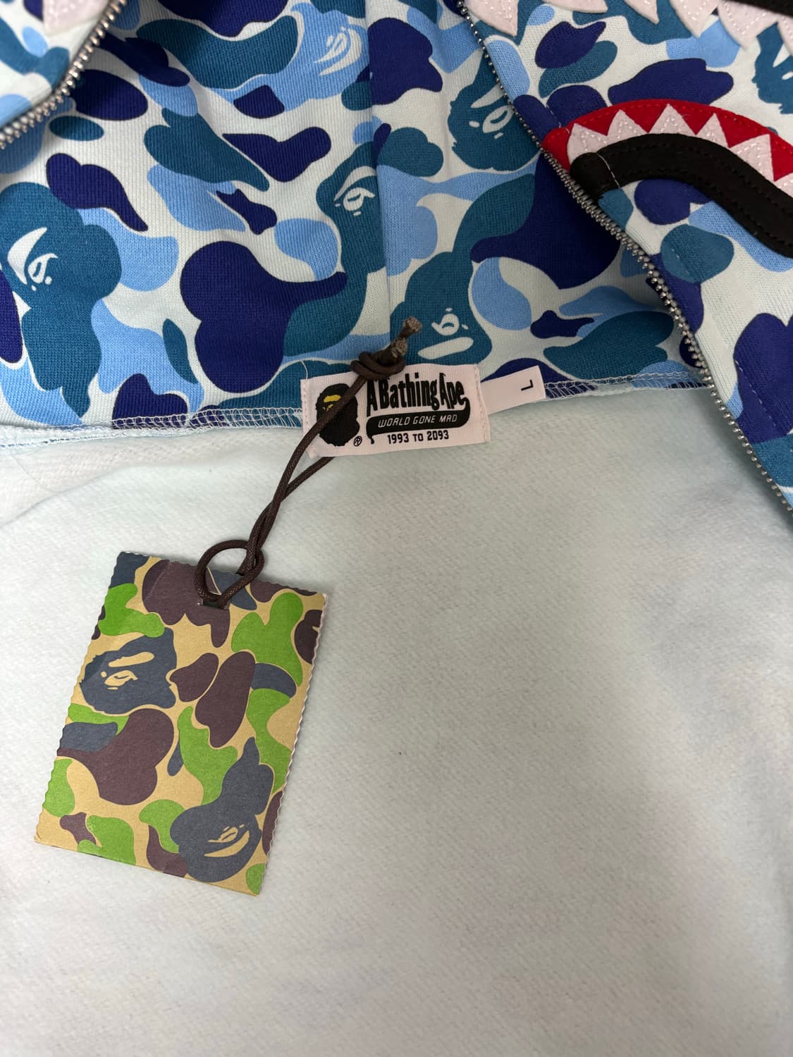 (새상품)베이프 abc 샤크후드(비닐,택 포함) 상품이미지2