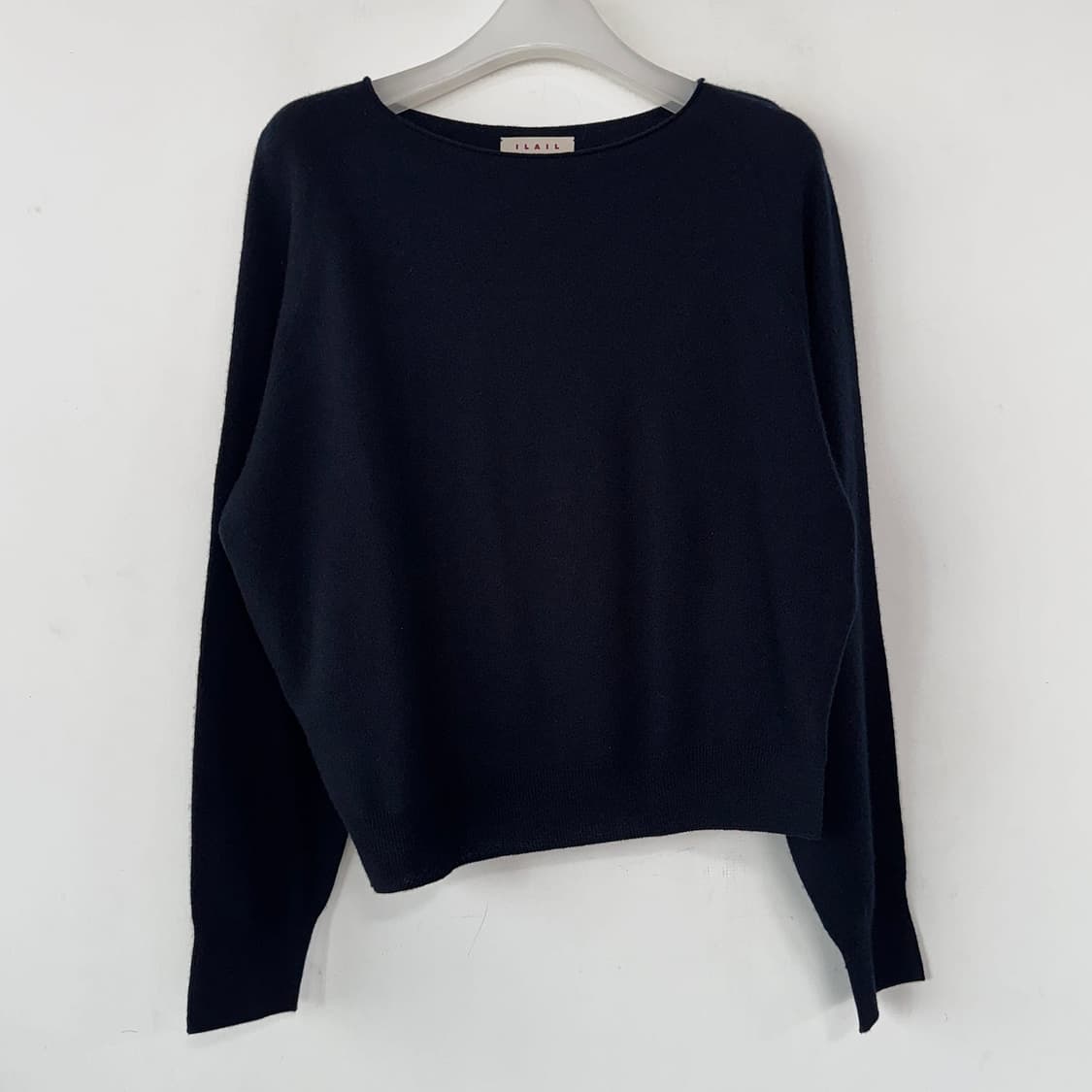 일라일 25 보트넥 언발 울 니트 탑 상품이미지1