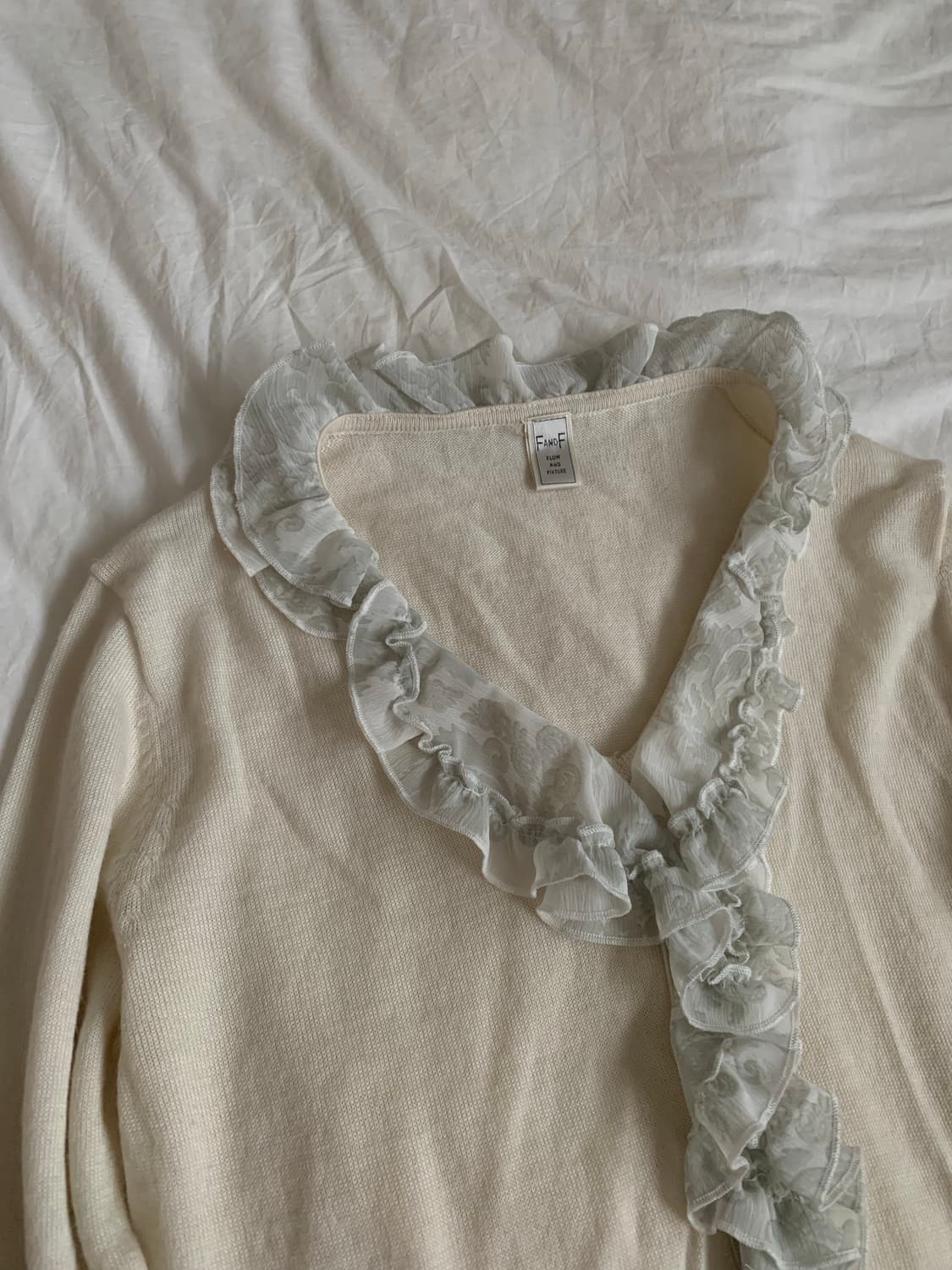 화이트 프릴 니트 상품이미지5